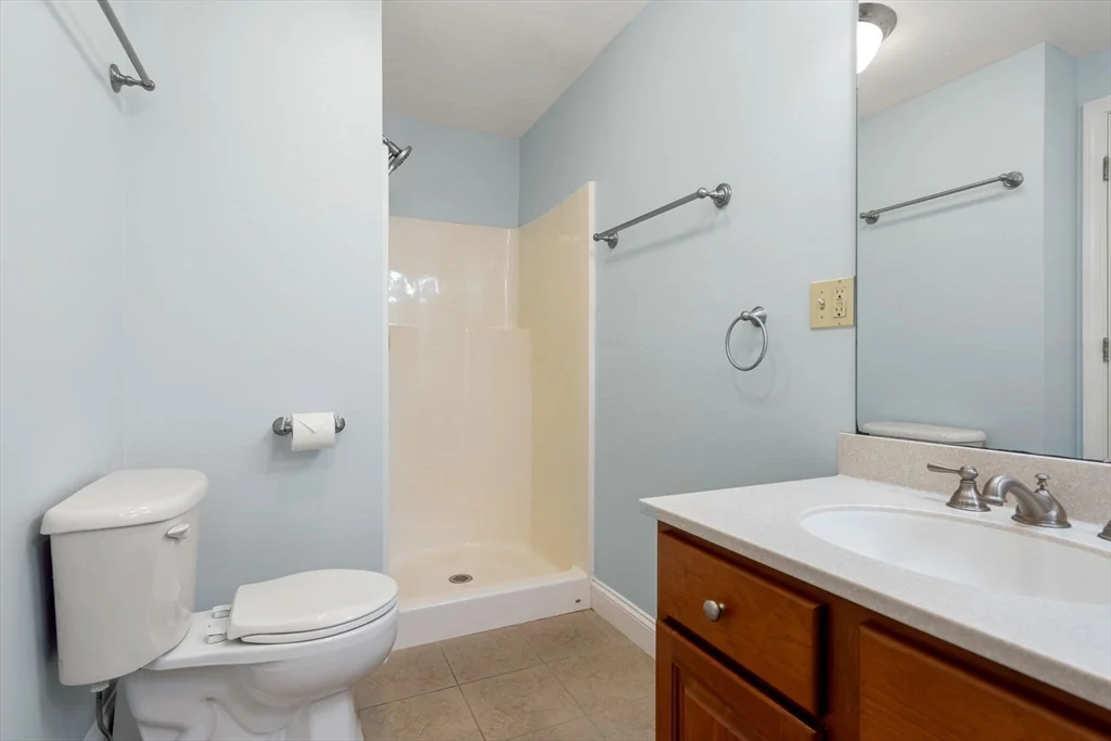 157 Clay St, Wollaston