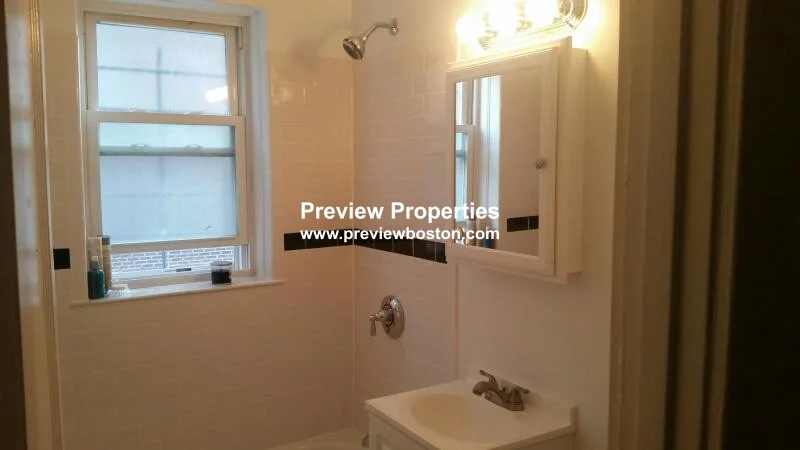 1615 Commonwealth Ave, Brighton