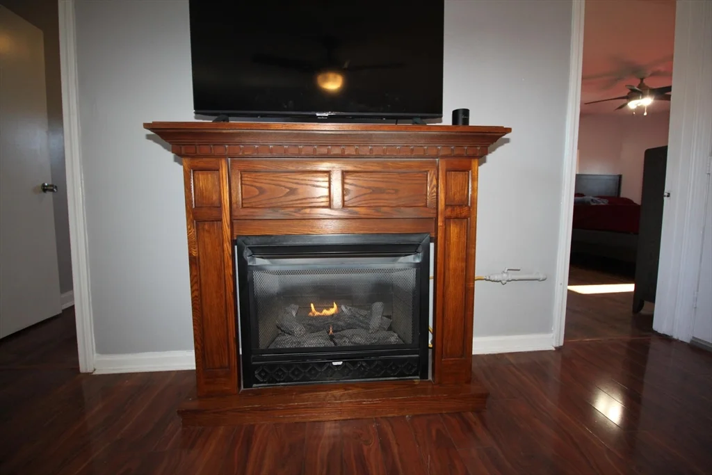 522 Slade T, Fall River