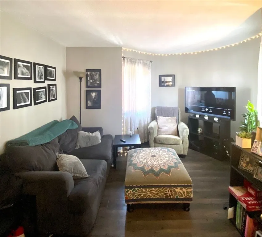 300 Meridian St, Central Square