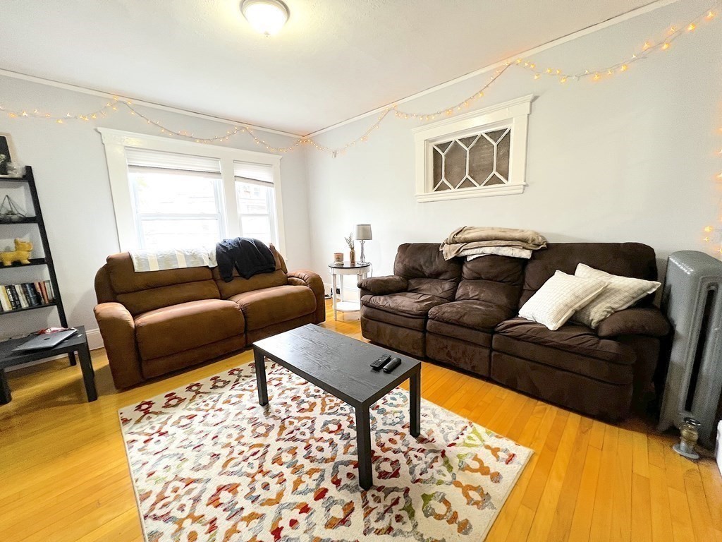 3 bed, 1 bath apartment for rent at 168 Grant Ave Unit 2, Medford — photo 4 of 18