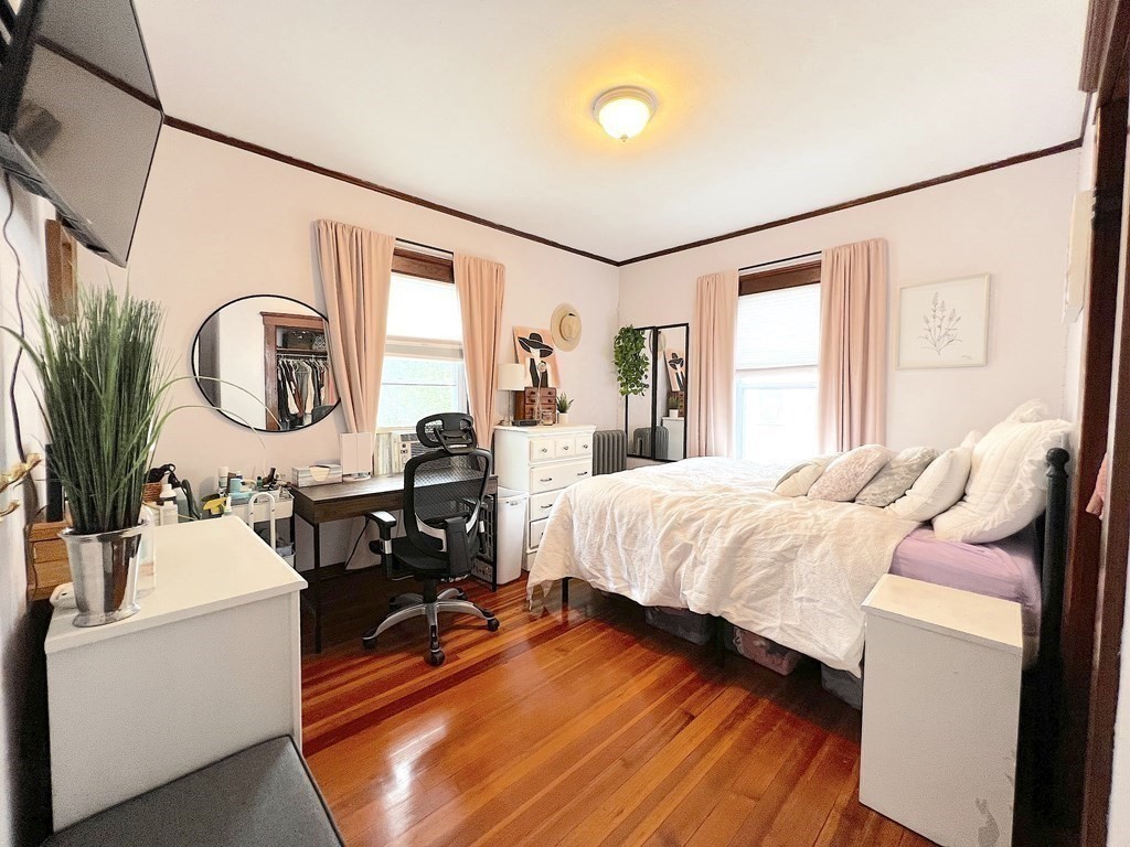 3 bed, 1 bath apartment for rent at 168 Grant Ave Unit 2, Medford — photo 8 of 18