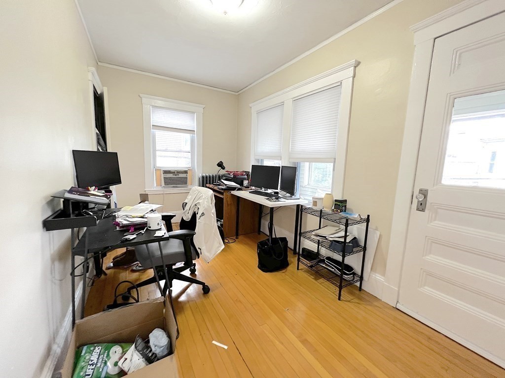 3 bed, 1 bath apartment for rent at 168 Grant Ave Unit 2, Medford — photo 14 of 18