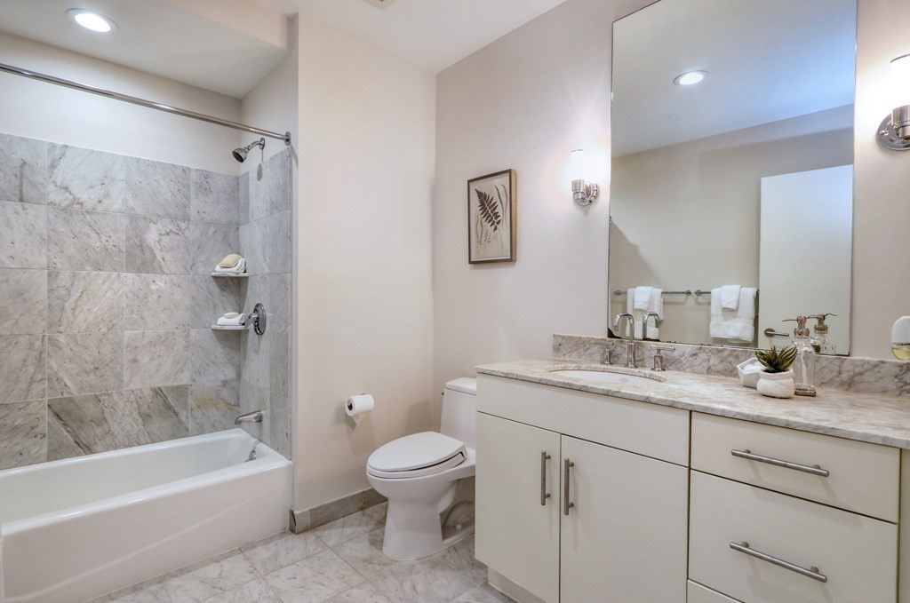 100 Station Landing, Wellington