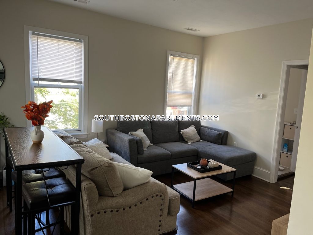 3 bed, 2 bath apartment for rent at 411 7th St Unit 2, South Boston — photo 14 of 16