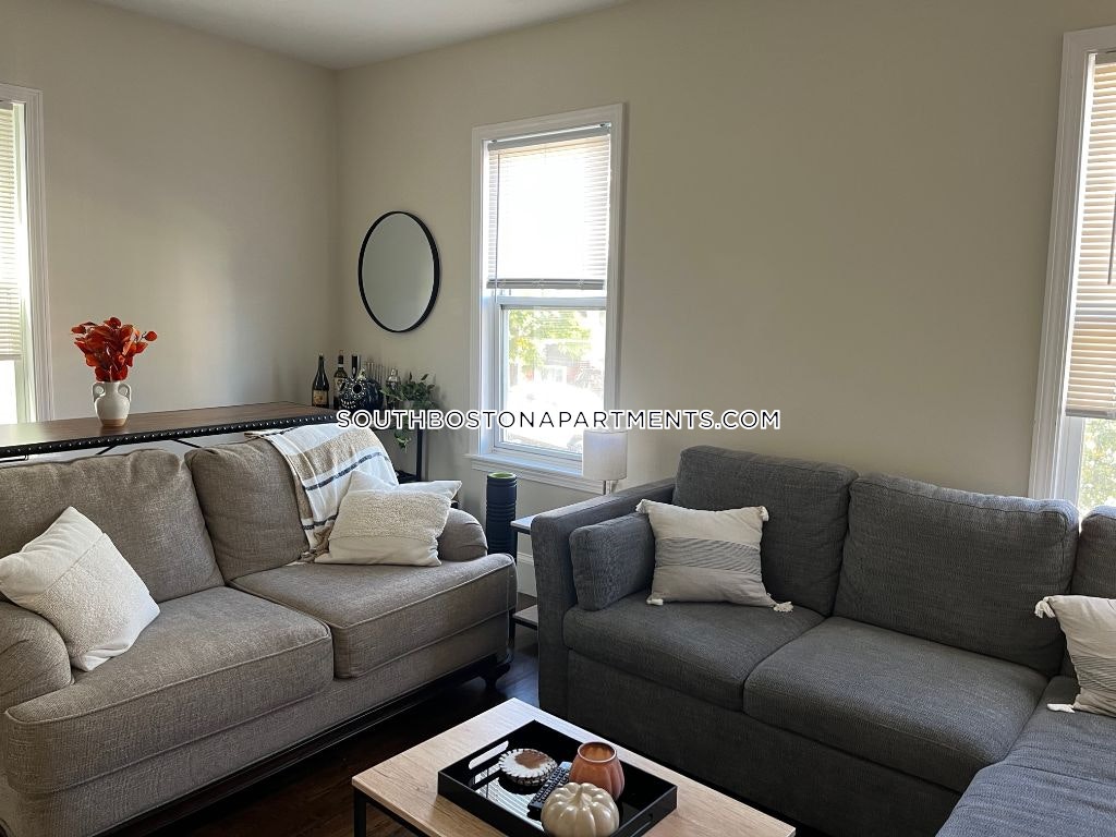 3 bed, 2 bath apartment for rent at 411 7th St Unit 2, South Boston — photo 3 of 16