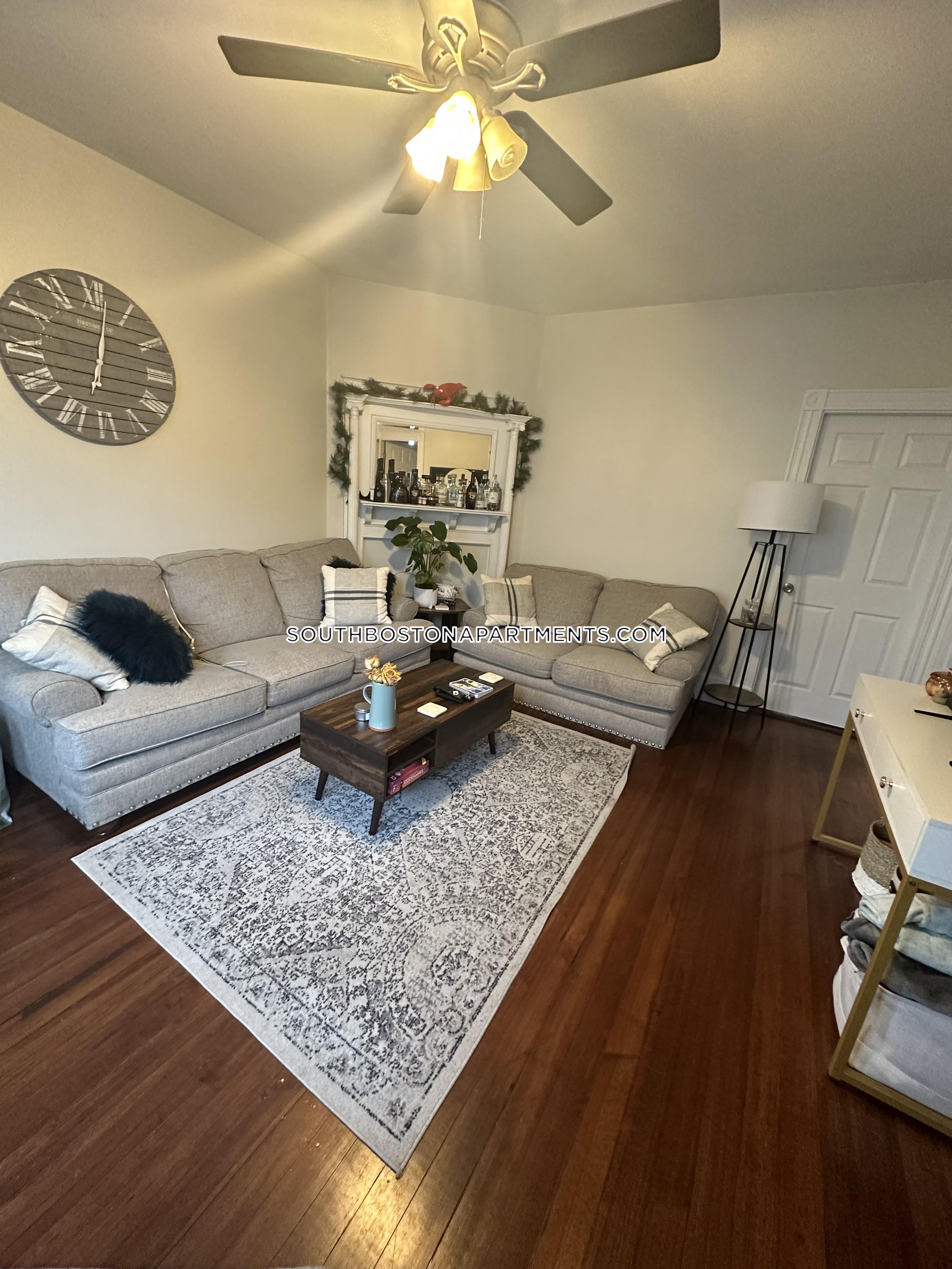 3 bed, 1 bath apartment for rent at 6 Hart Pl, South Boston — photo 9 of 10