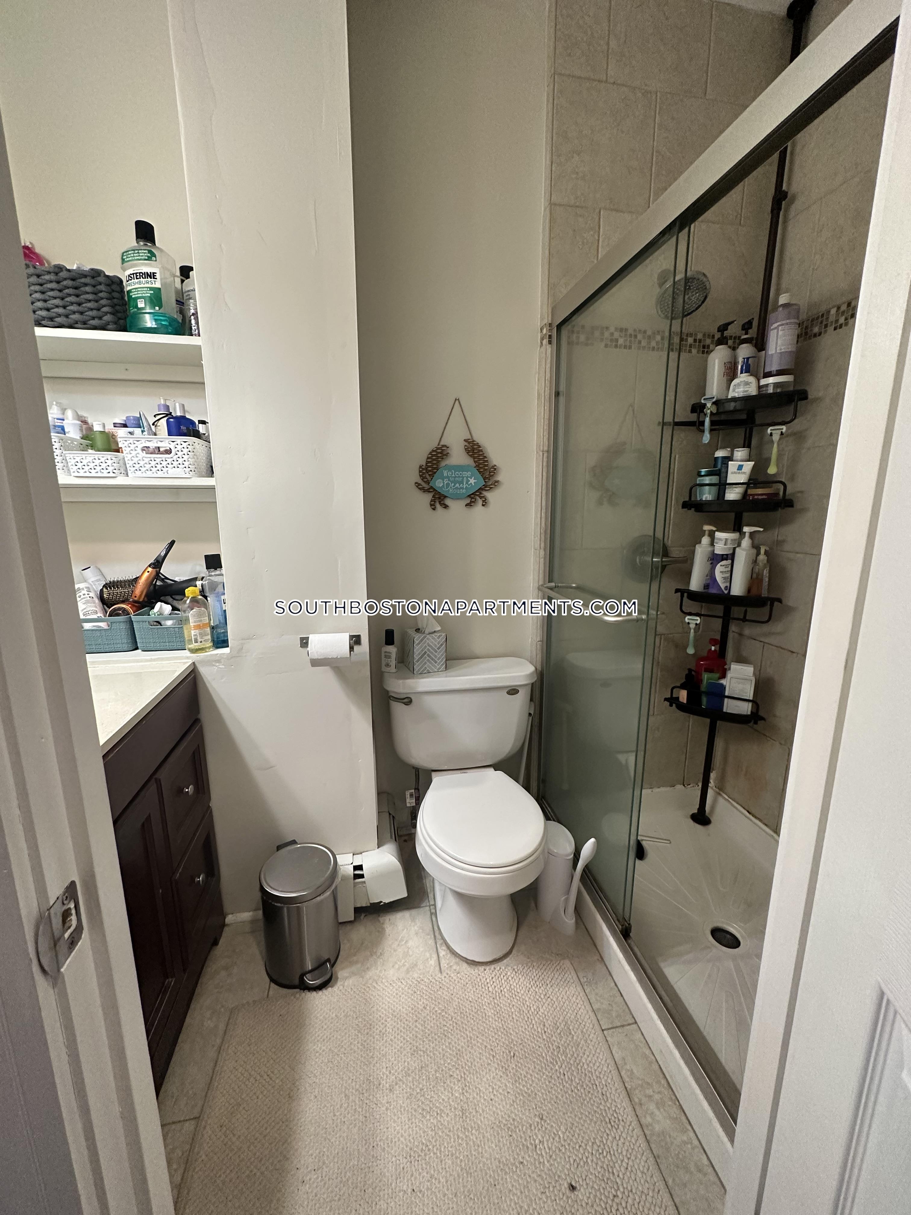 3 bed, 1 bath apartment for rent at 6 Hart Pl, South Boston — photo 10 of 10