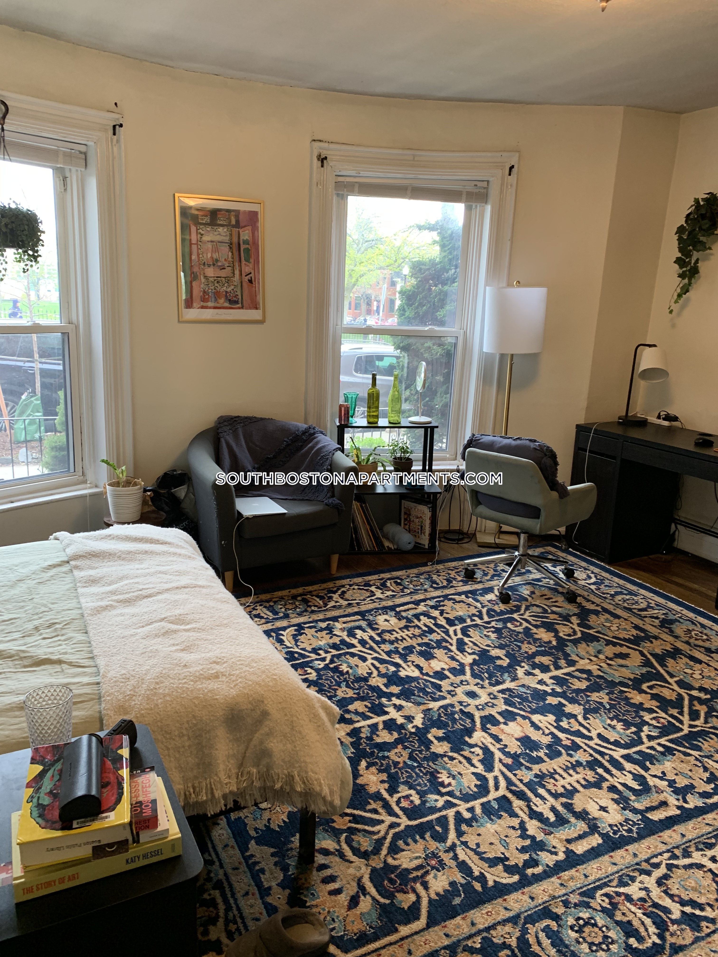 3 bed, 1 bath apartment for rent at 819 East Broadway Unit 1, South Boston — photo 6 of 34