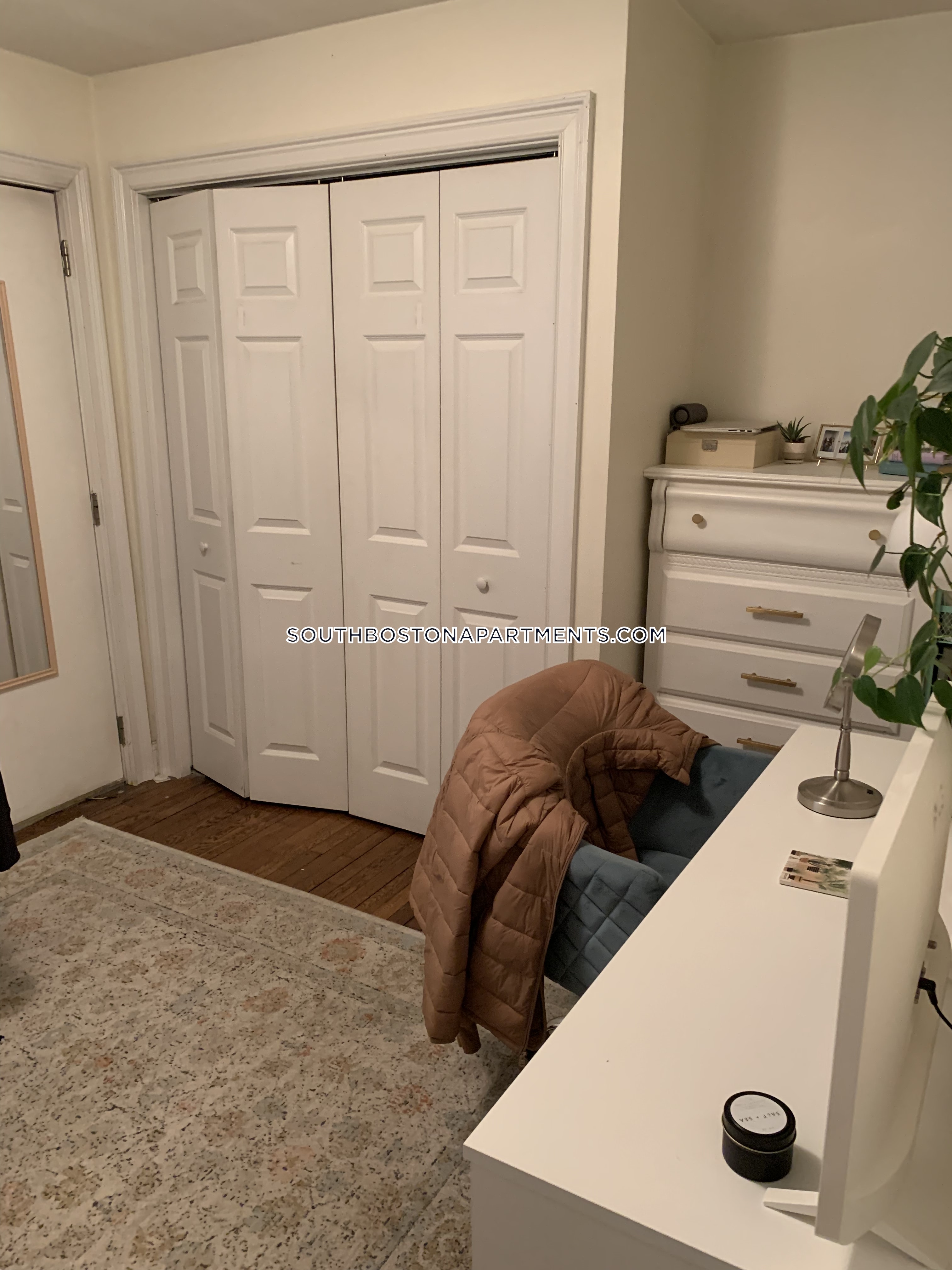 3 bed, 1 bath apartment for rent at 819 East Broadway Unit 1, South Boston — photo 15 of 34
