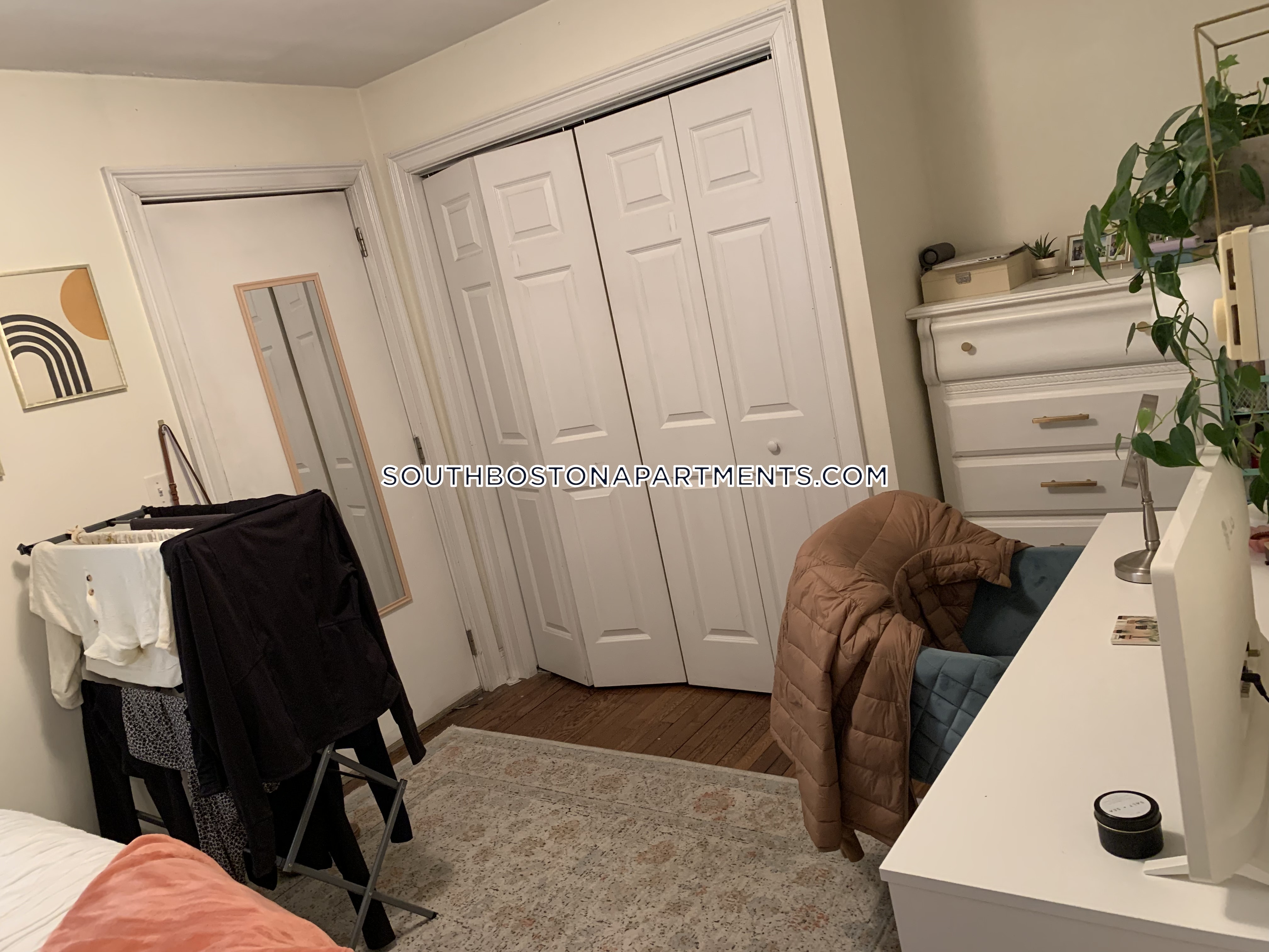 3 bed, 1 bath apartment for rent at 819 East Broadway Unit 1, South Boston — photo 16 of 34
