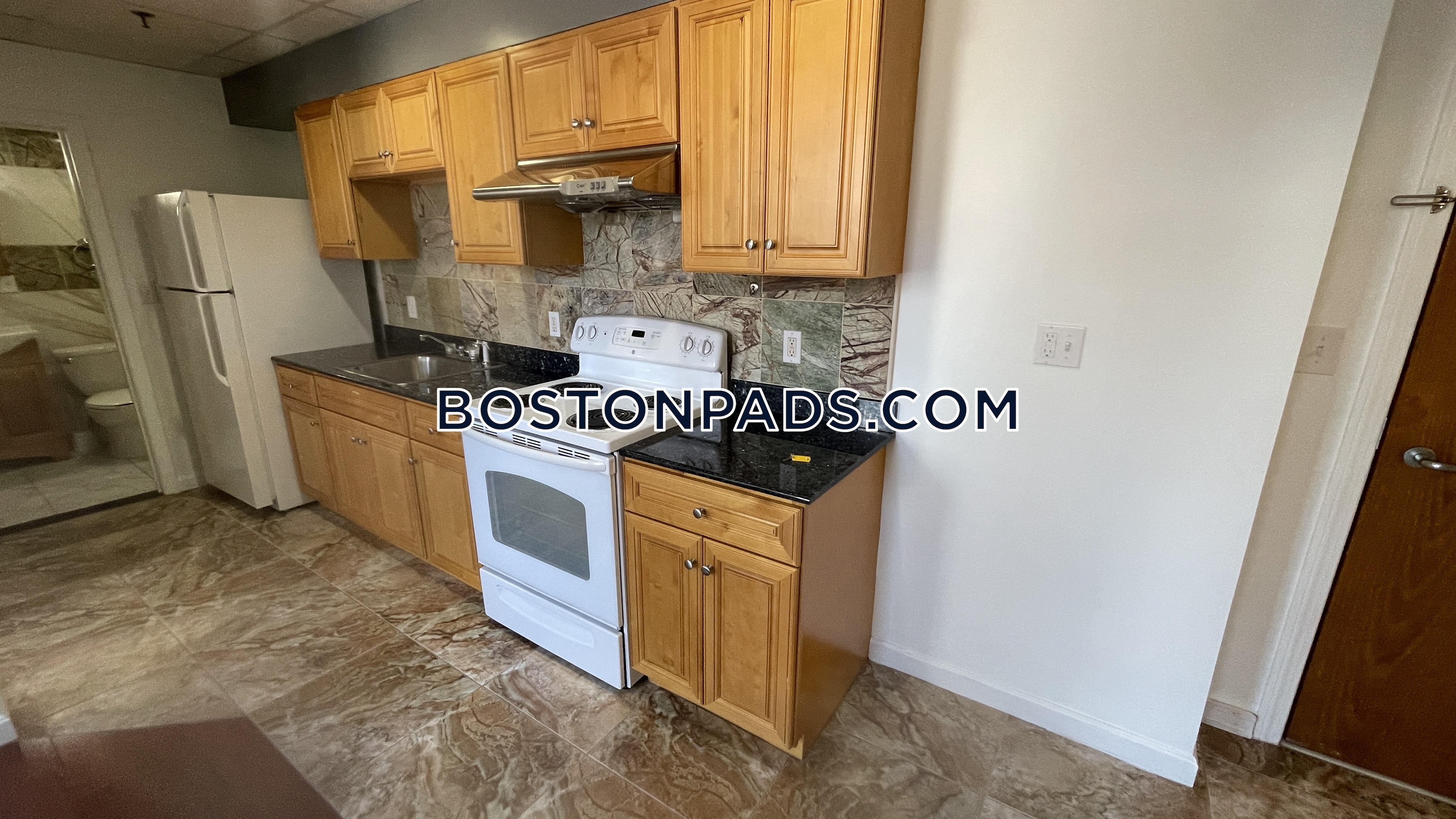 2 bed, 1 bath apartment for rent at 72 Kneeland St Unit 601, Chinatown — photo 1 of 8