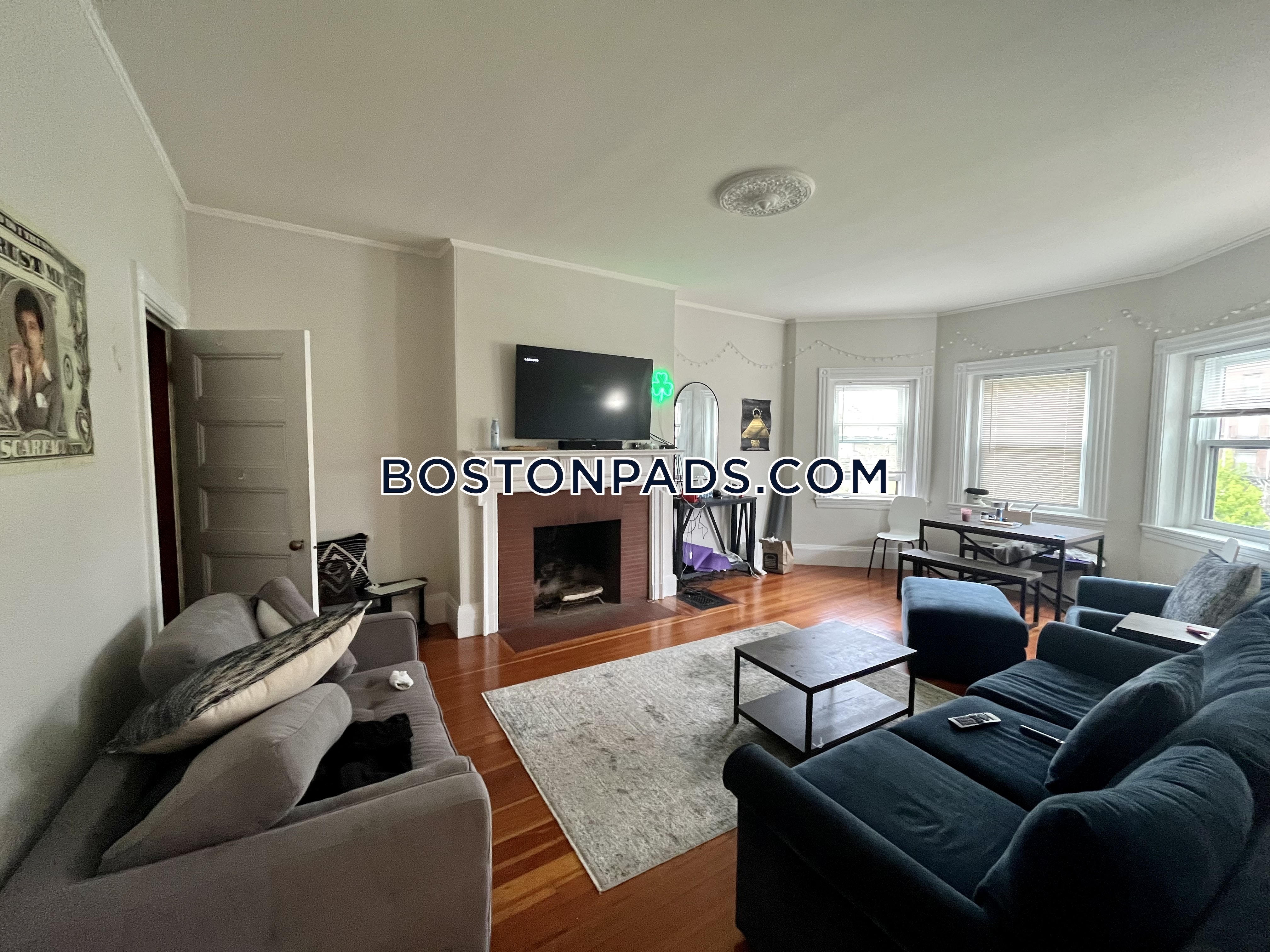 2 bed, 1 bath apartment for rent at 917 Beacon St Unit 3, Fenway — photo 8 of 21