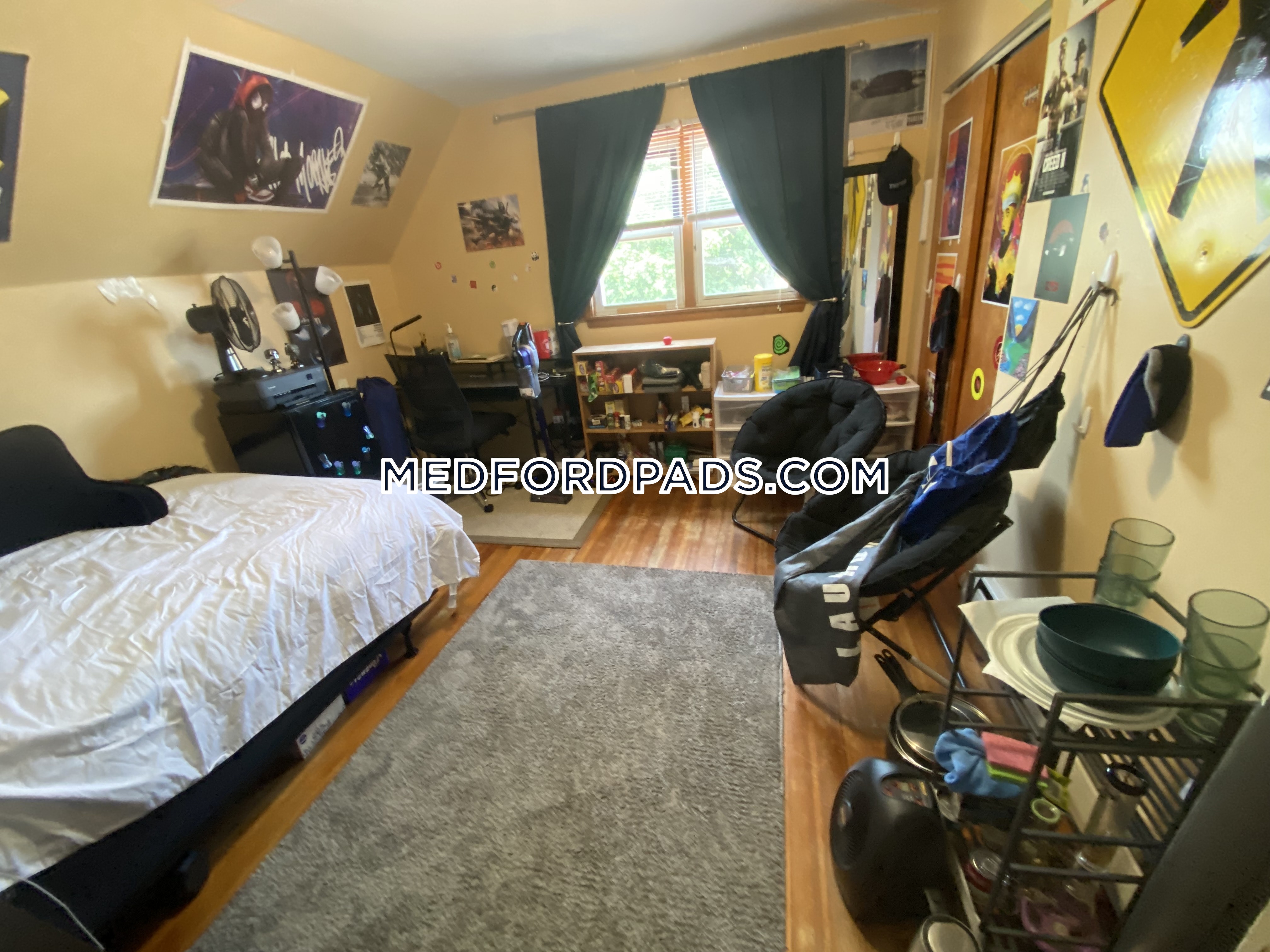 6 bed, 2 bath apartment for rent at 107 North St Unit 107, Tufts University — photo 30 of 41