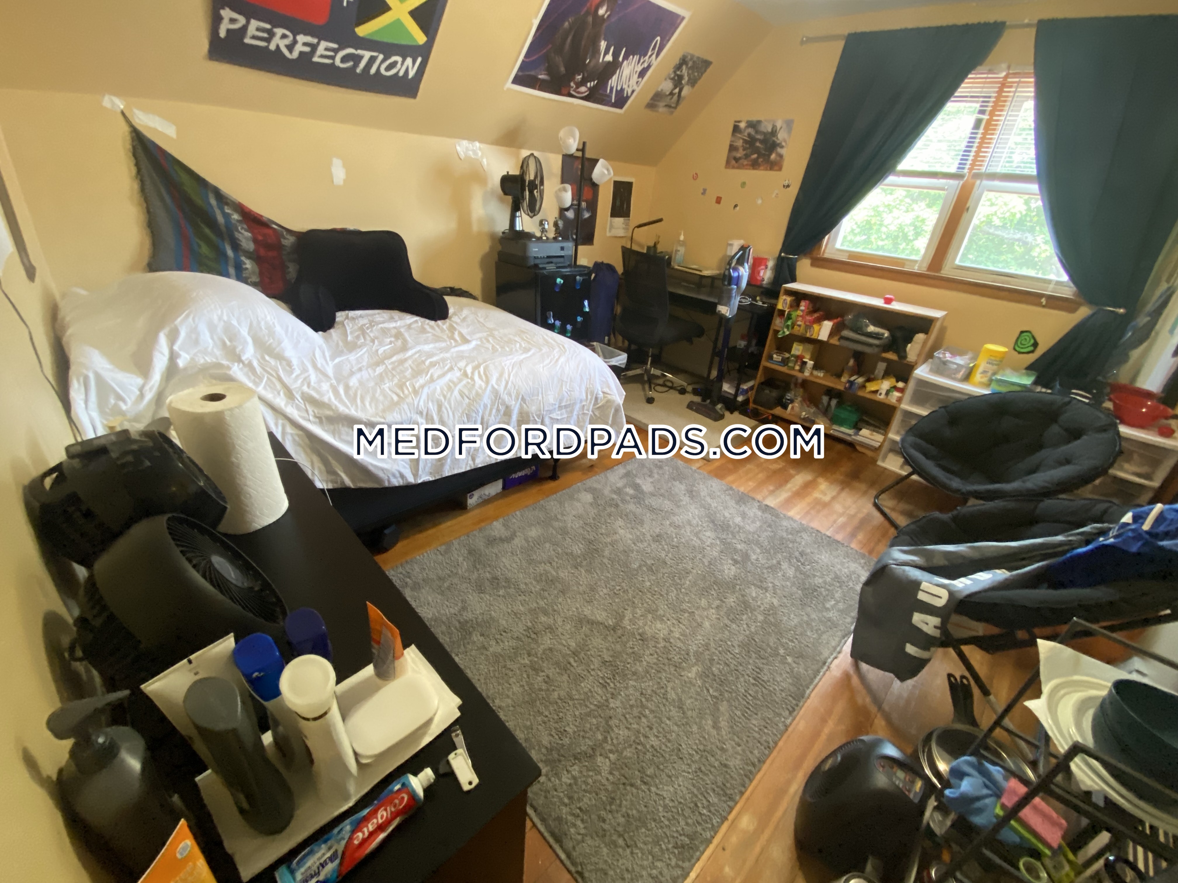 6 bed, 2 bath apartment for rent at 107 North St Unit 107, Tufts University — photo 31 of 41