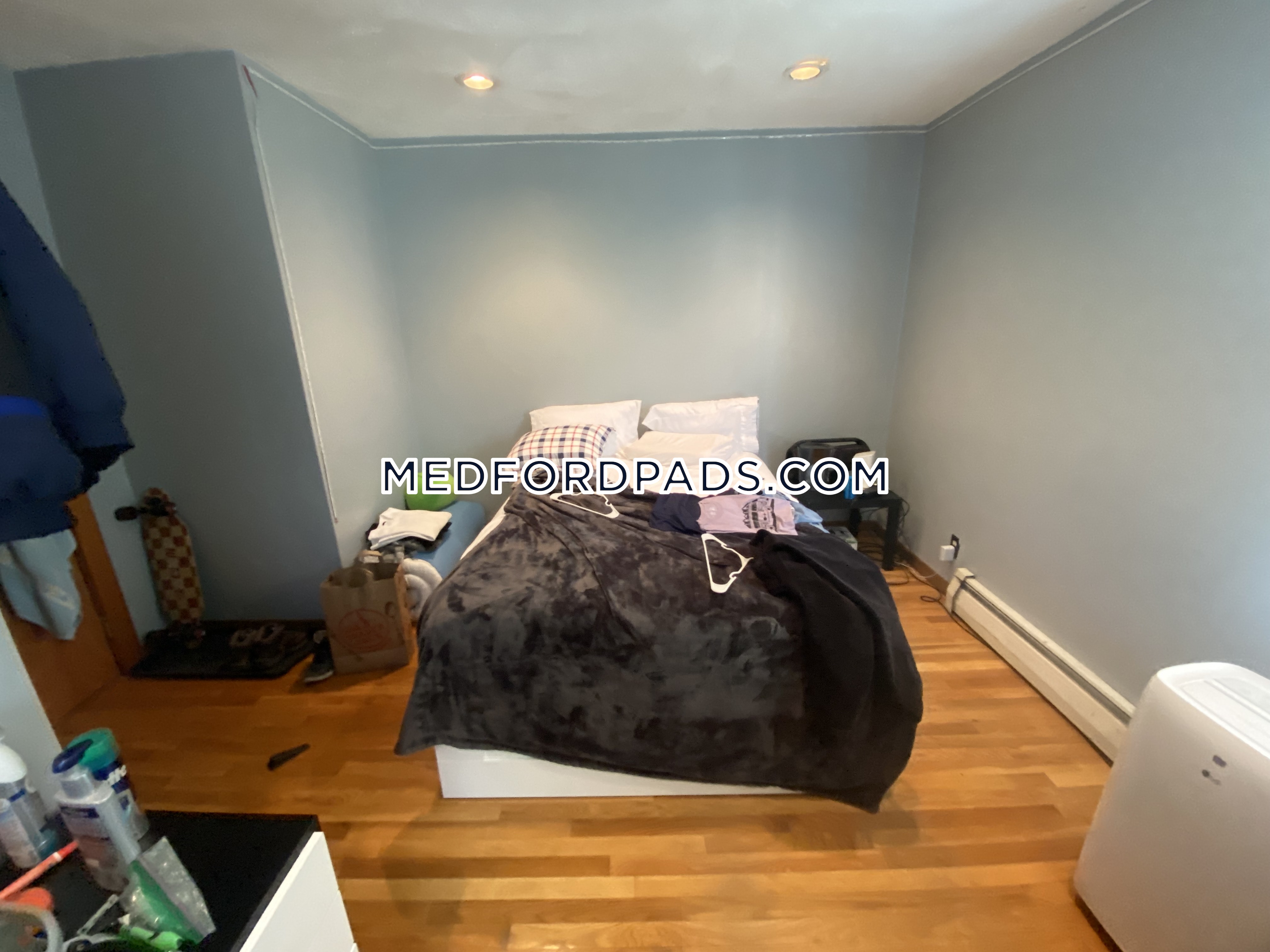 6 bed, 2 bath apartment for rent at 107 North St Unit 107, Tufts University — photo 34 of 41