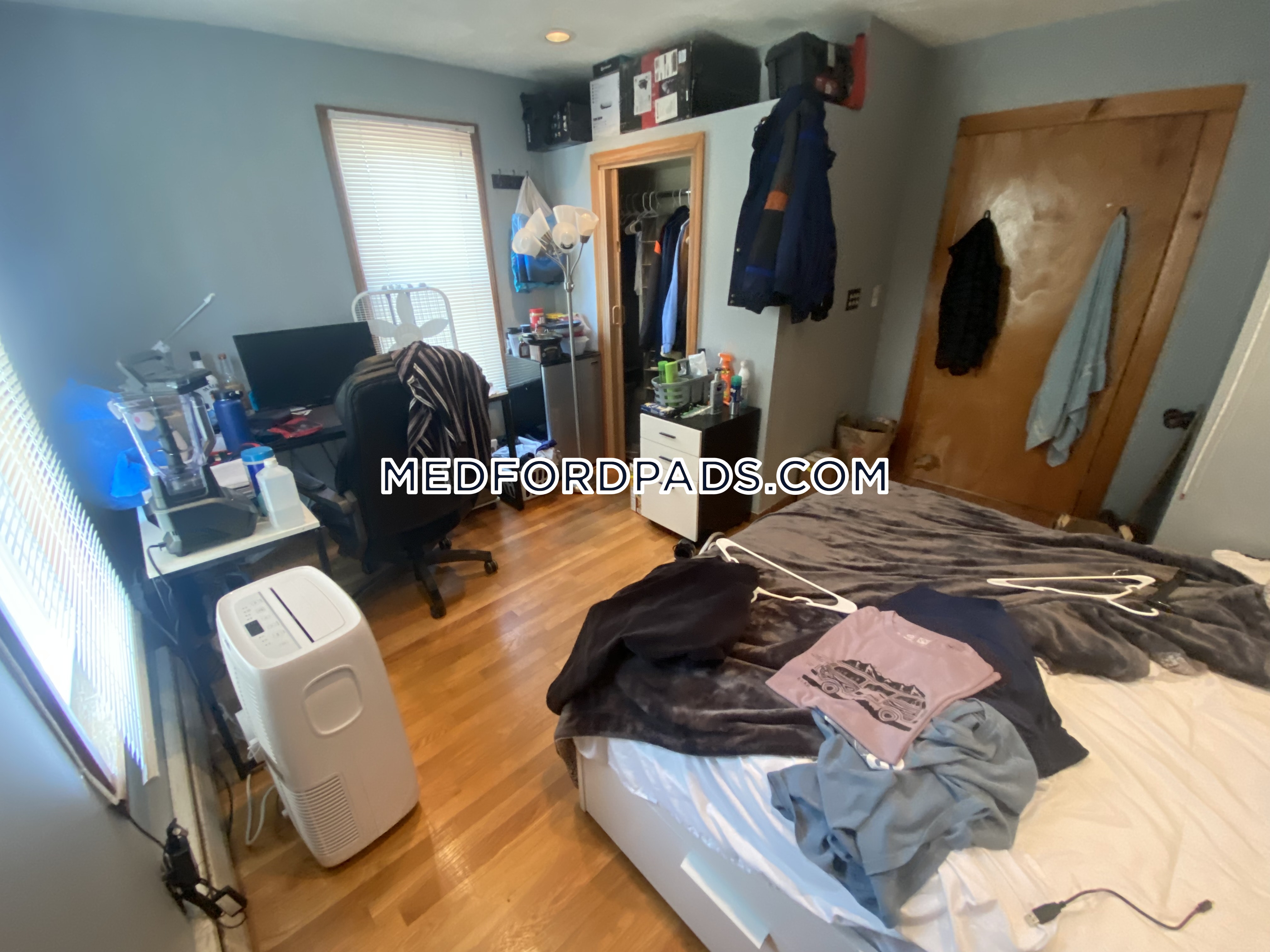6 bed, 2 bath apartment for rent at 107 North St Unit 107, Tufts University — photo 35 of 41