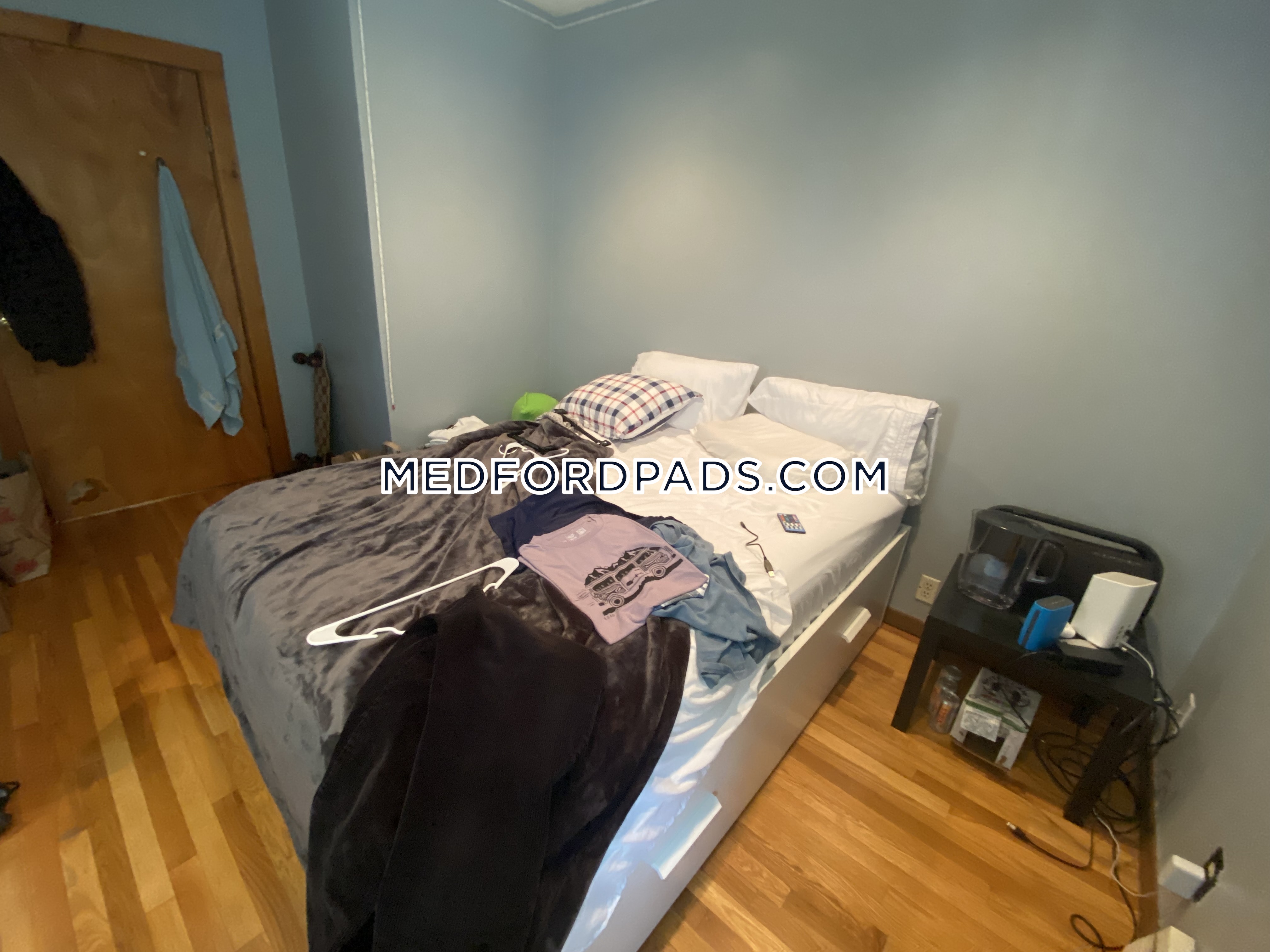 6 bed, 2 bath apartment for rent at 107 North St Unit 107, Tufts University — photo 18 of 41