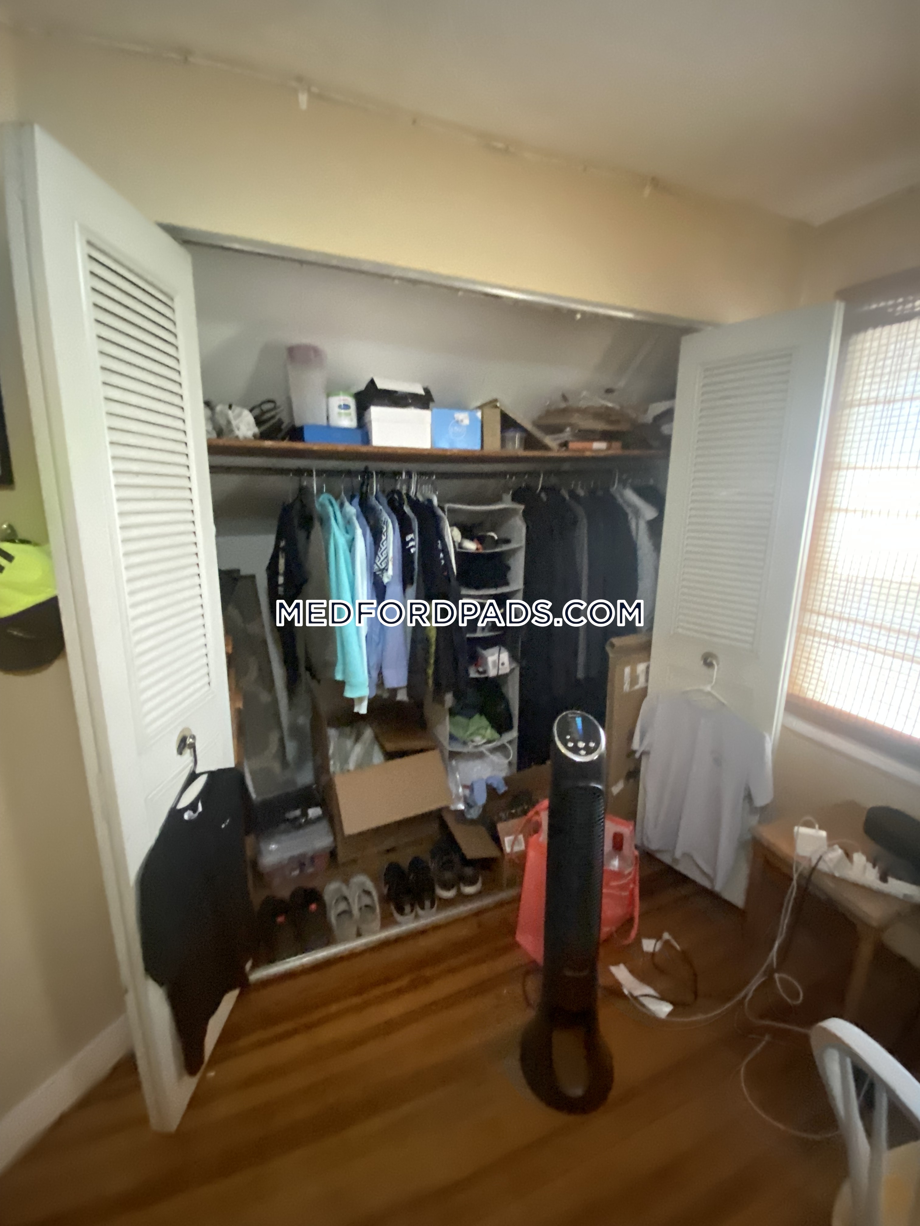 6 bed, 2 bath apartment for rent at 107 North St Unit 1, Tufts University — photo 9 of 21