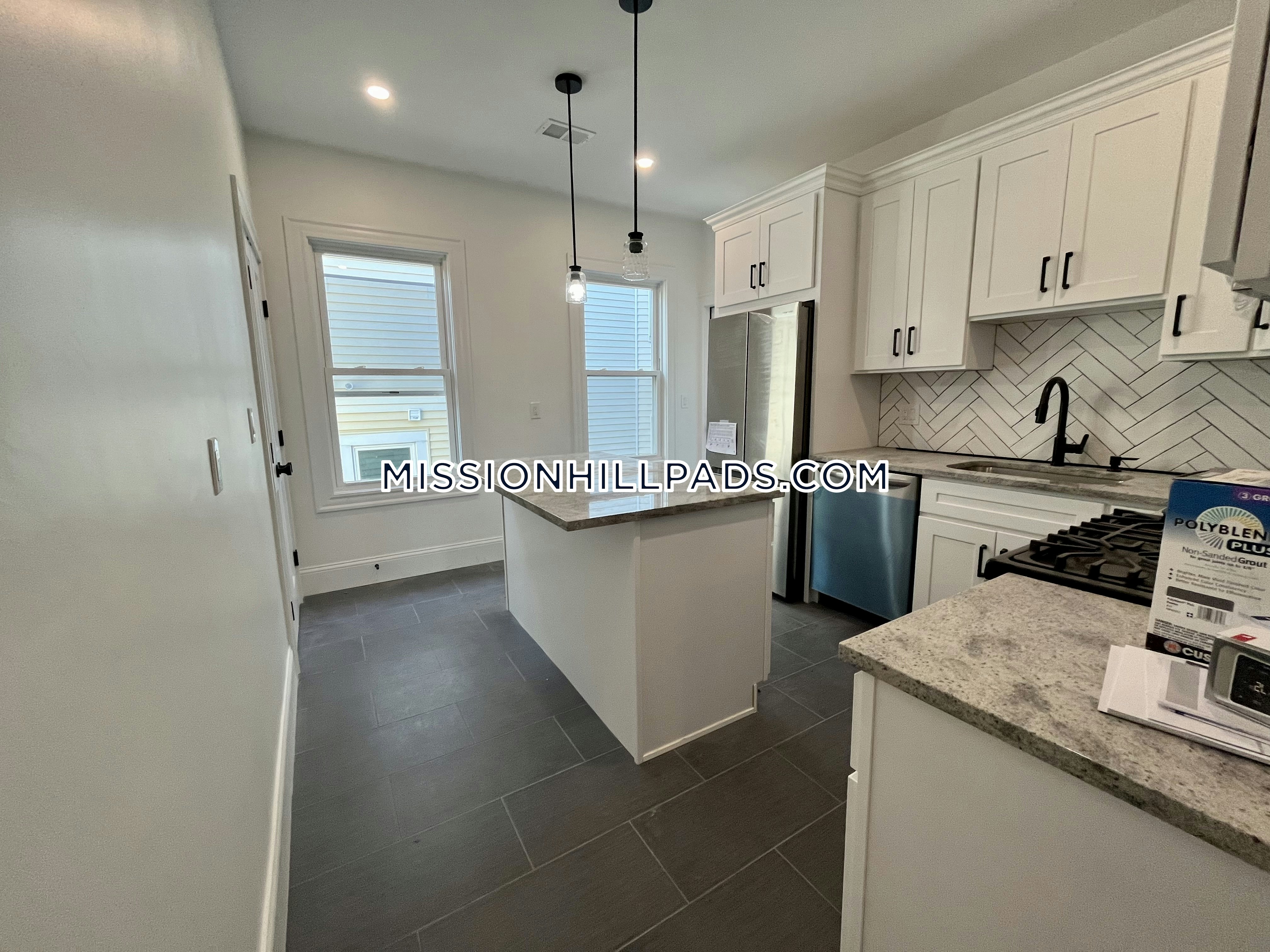 234 Calumet St, Mission Hill