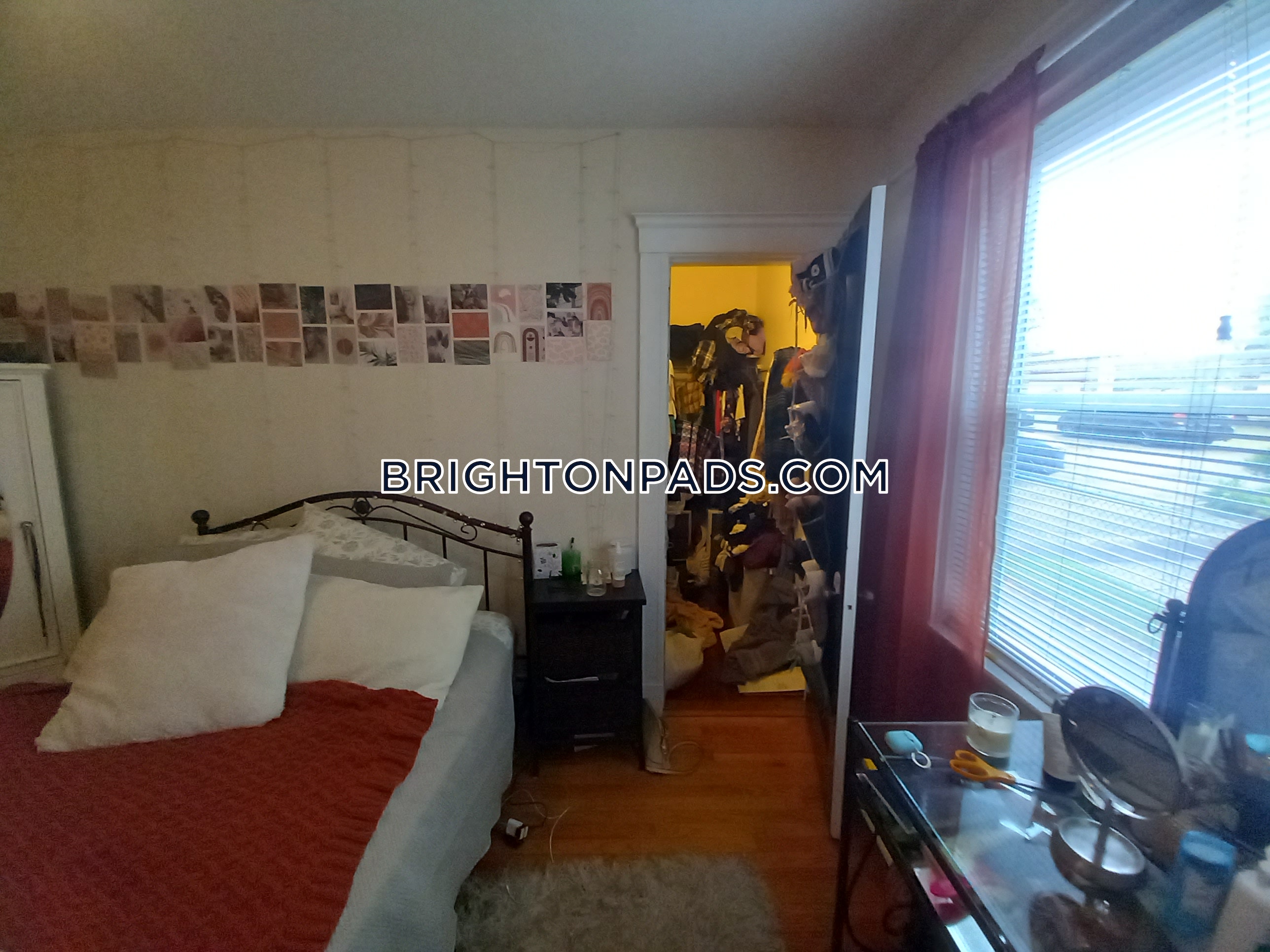 3 bed, 1 bath apartment for rent at 6 Mapleton St, Brighton — photo 8 of 24