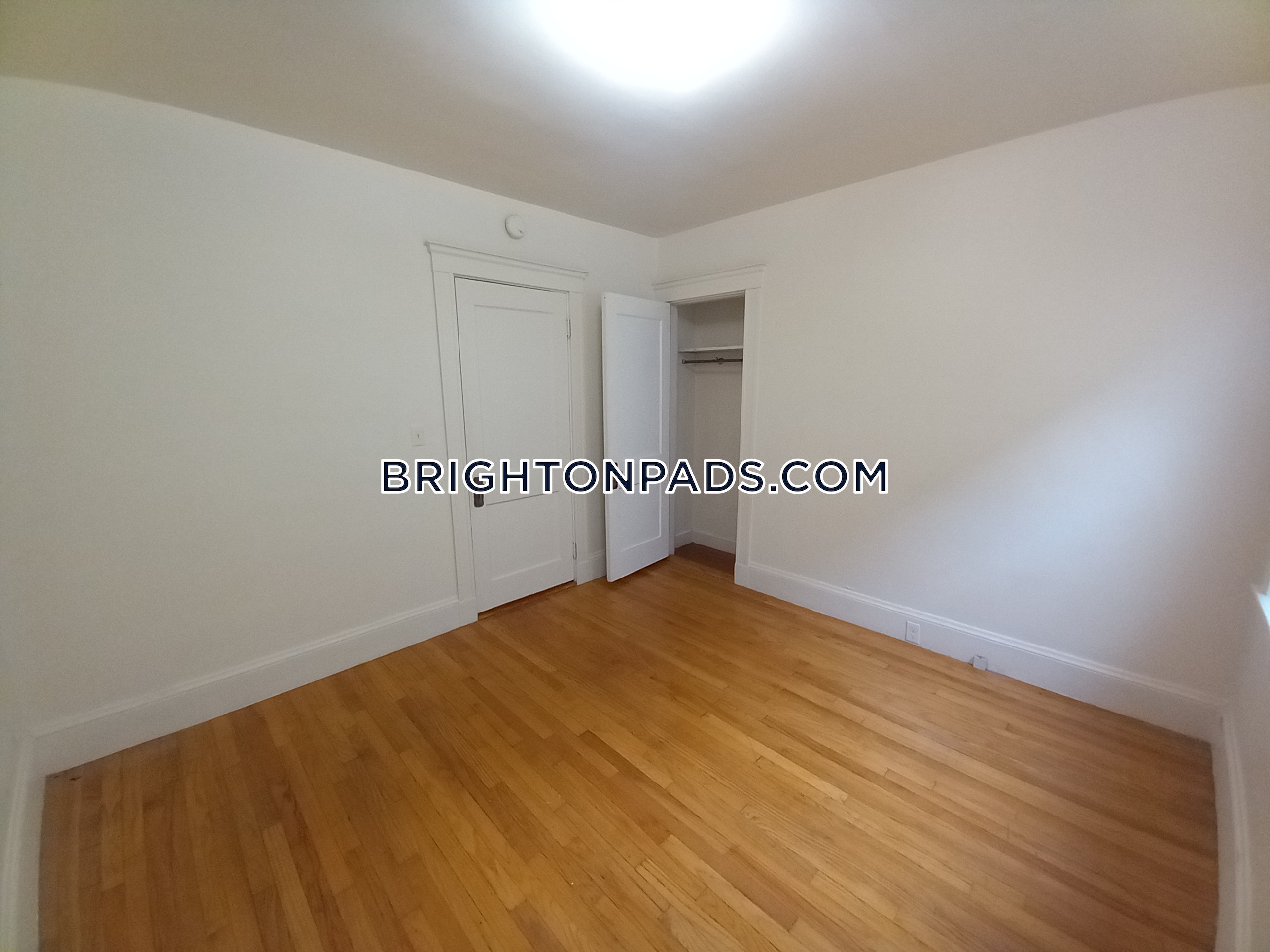 3 bed, 1 bath apartment for rent at 6 Mapleton St, Brighton — photo 17 of 24