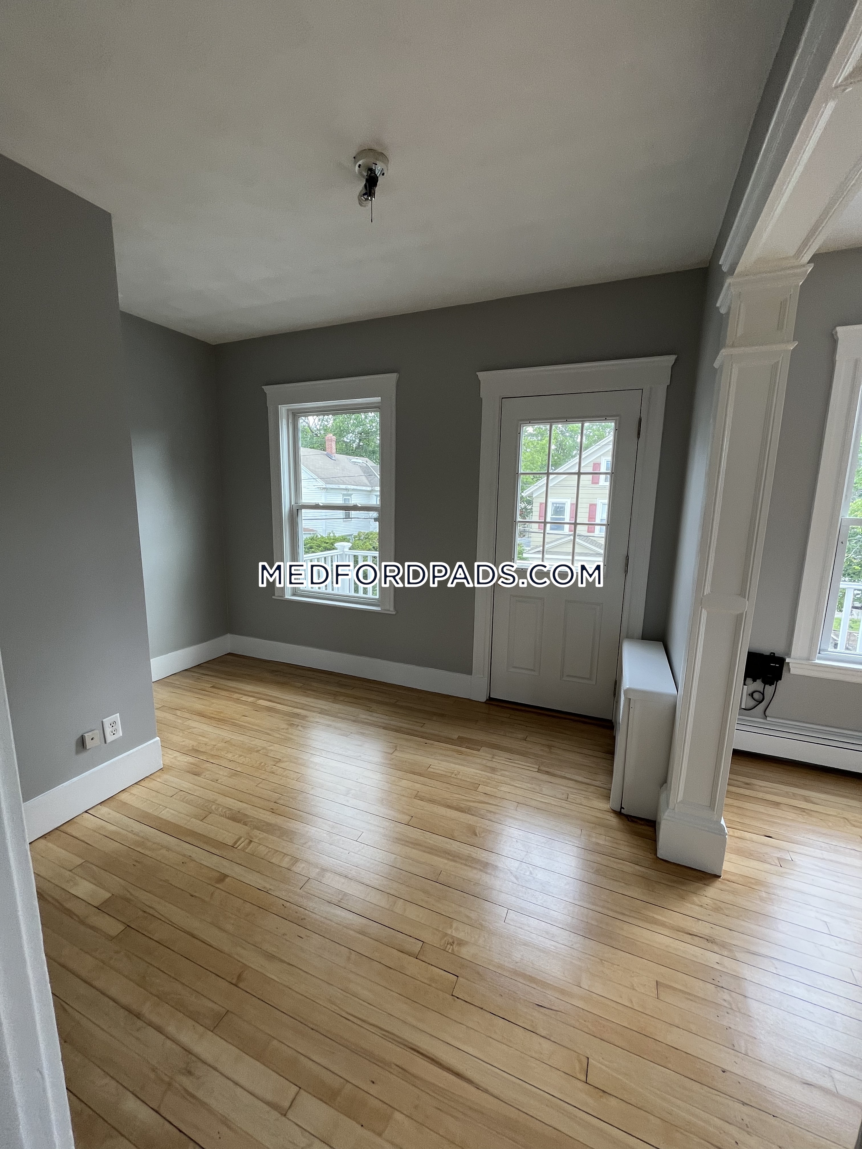 5 bed, 2 bath apartment for rent at 47 Pearl St Unit 1, Tufts University — photo 13 of 29