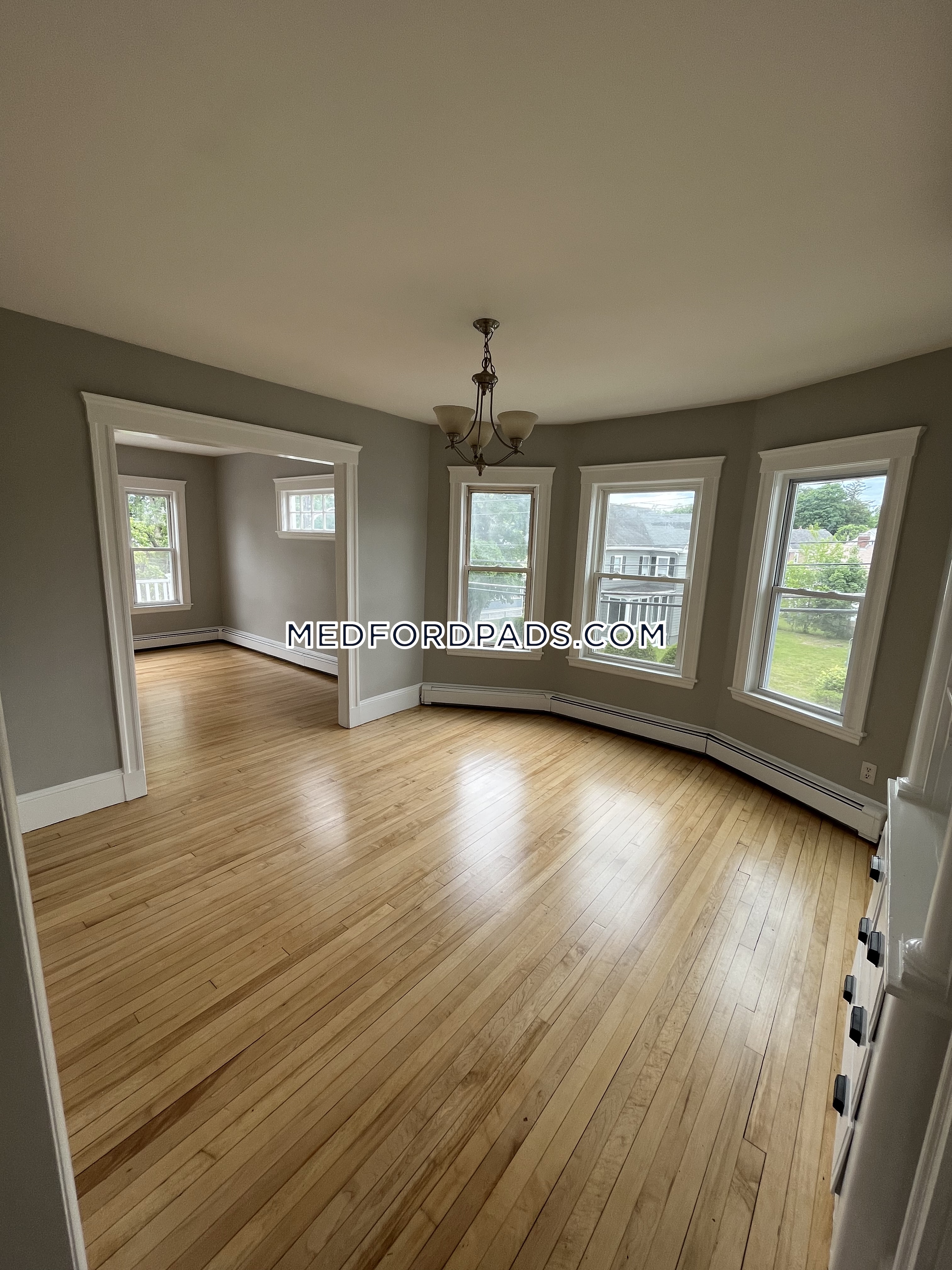 5 bed, 2 bath apartment for rent at 47 Pearl St Unit 1, Tufts University — photo 16 of 29