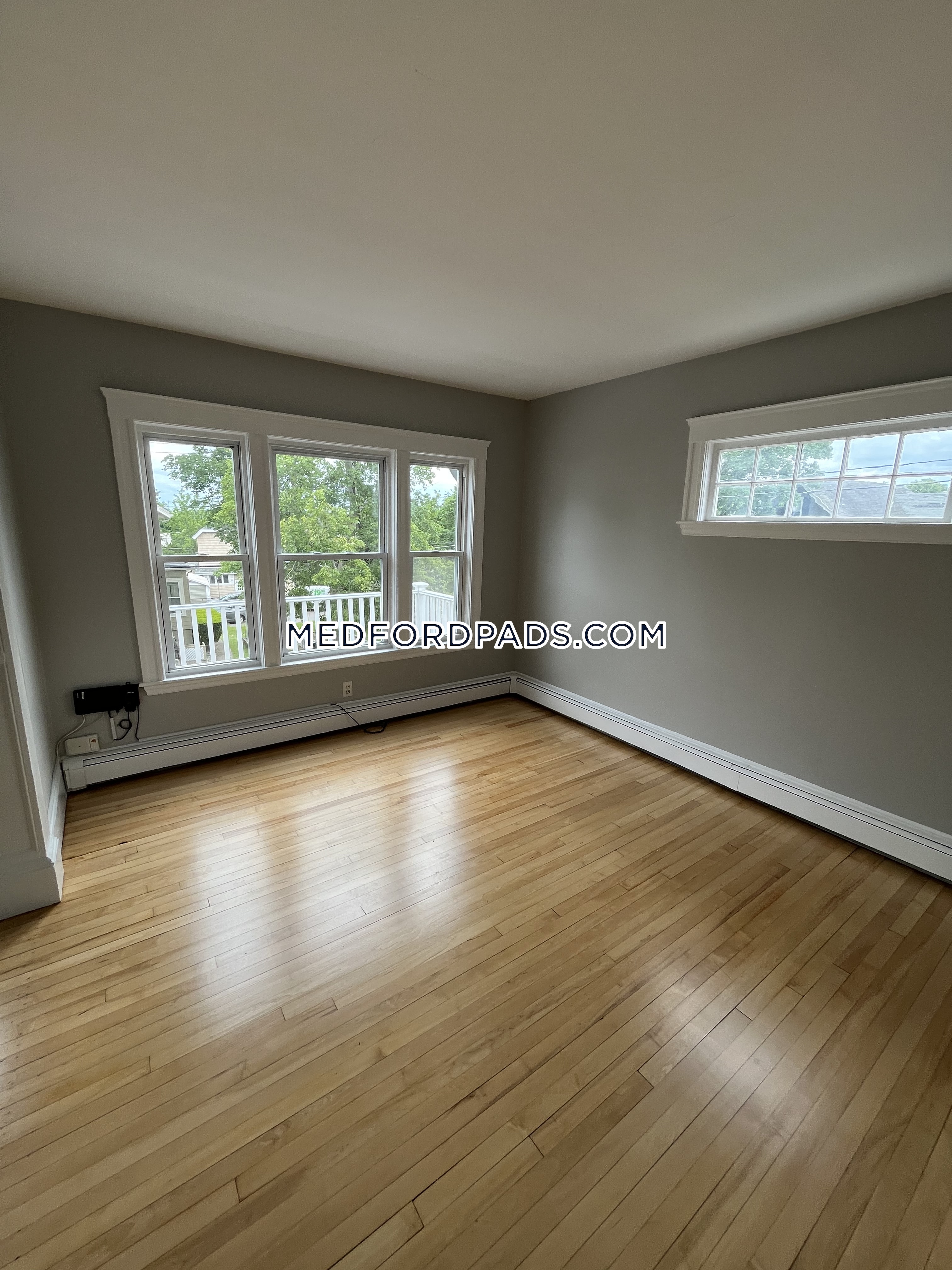 5 bed, 2 bath apartment for rent at 47 Pearl St Unit 1, Tufts University — photo 18 of 29