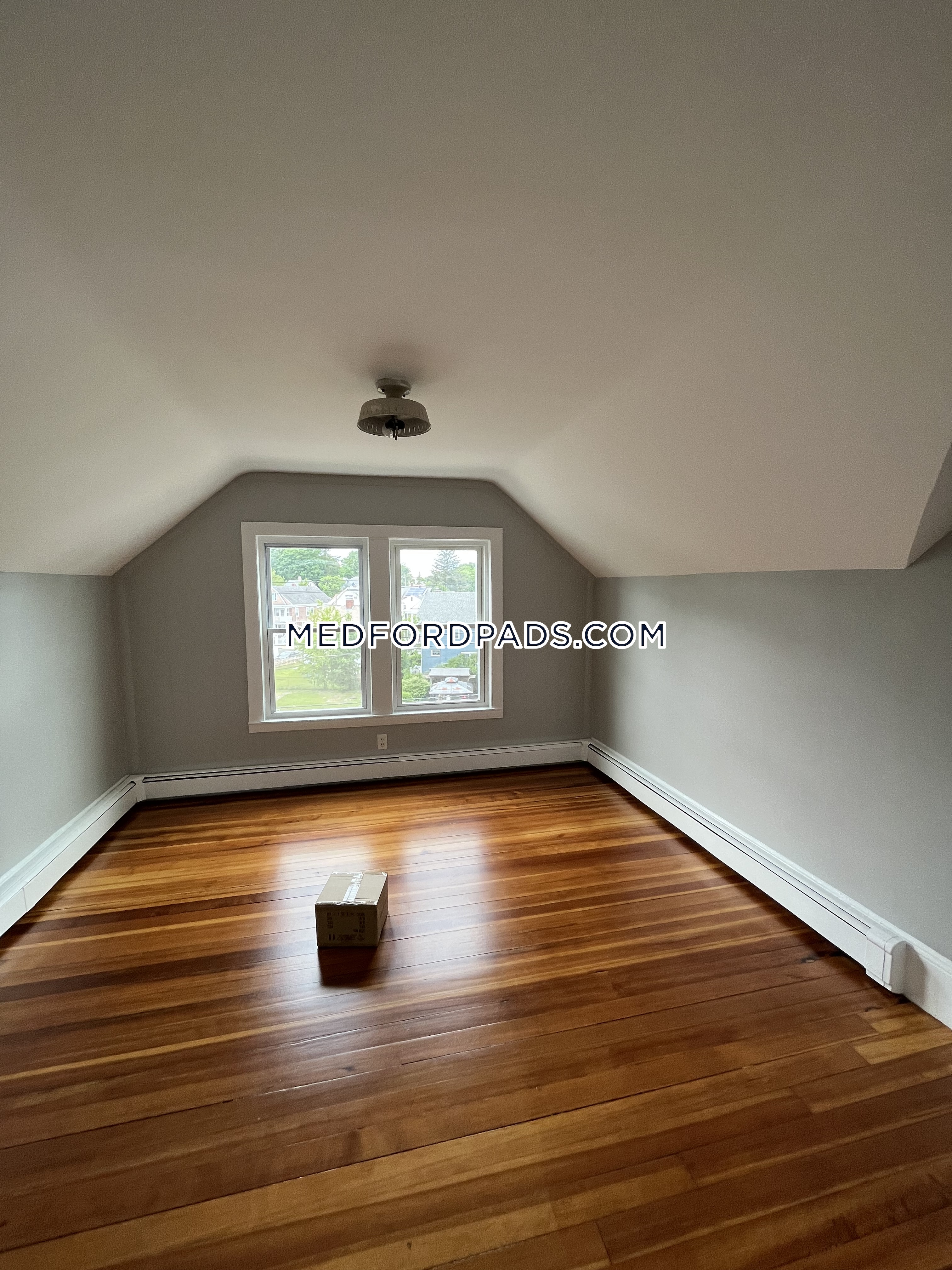 5 bed, 2 bath apartment for rent at 47 Pearl St Unit 1, Tufts University — photo 24 of 29