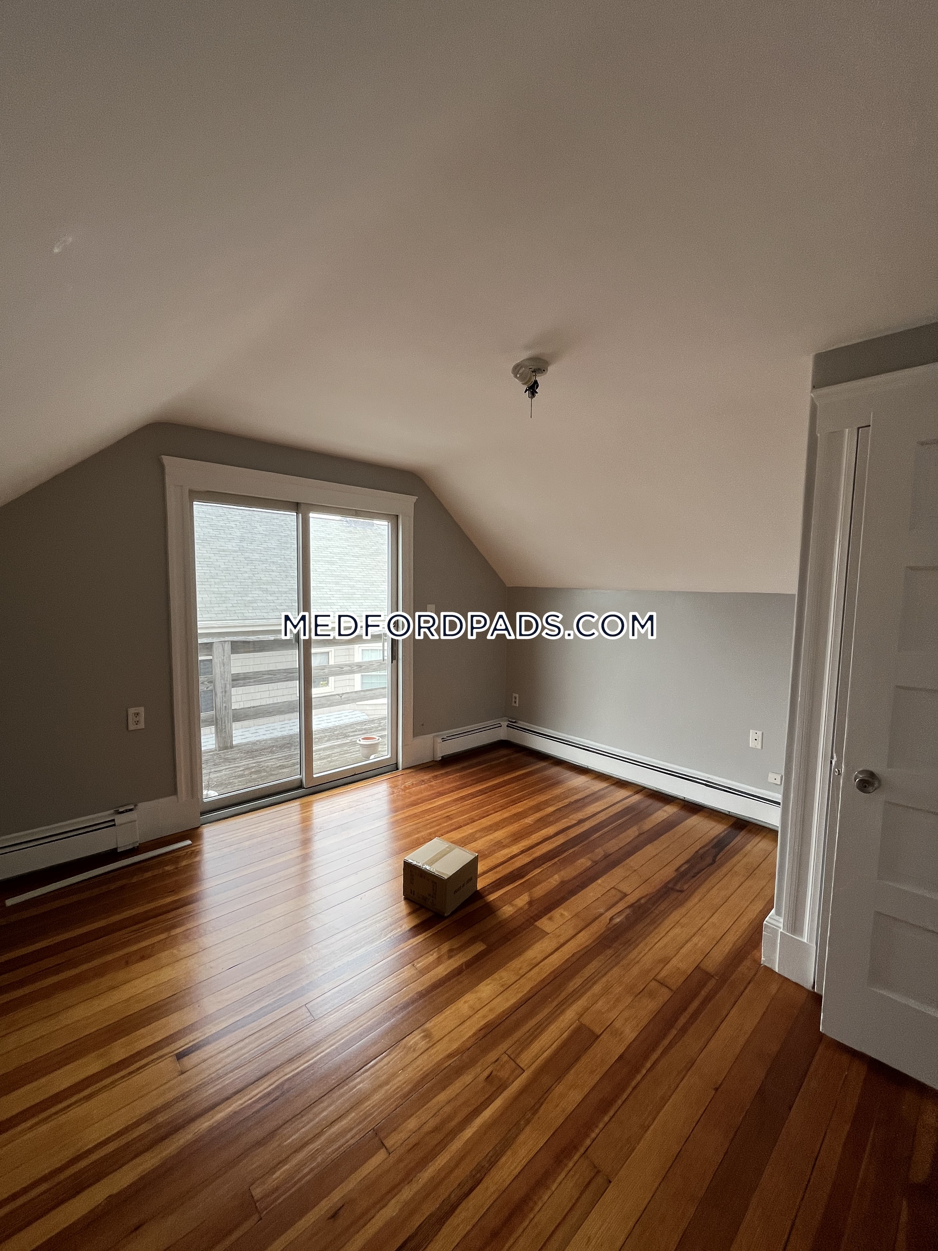5 bed, 2 bath apartment for rent at 47 Pearl St Unit 1, Tufts University — photo 26 of 29