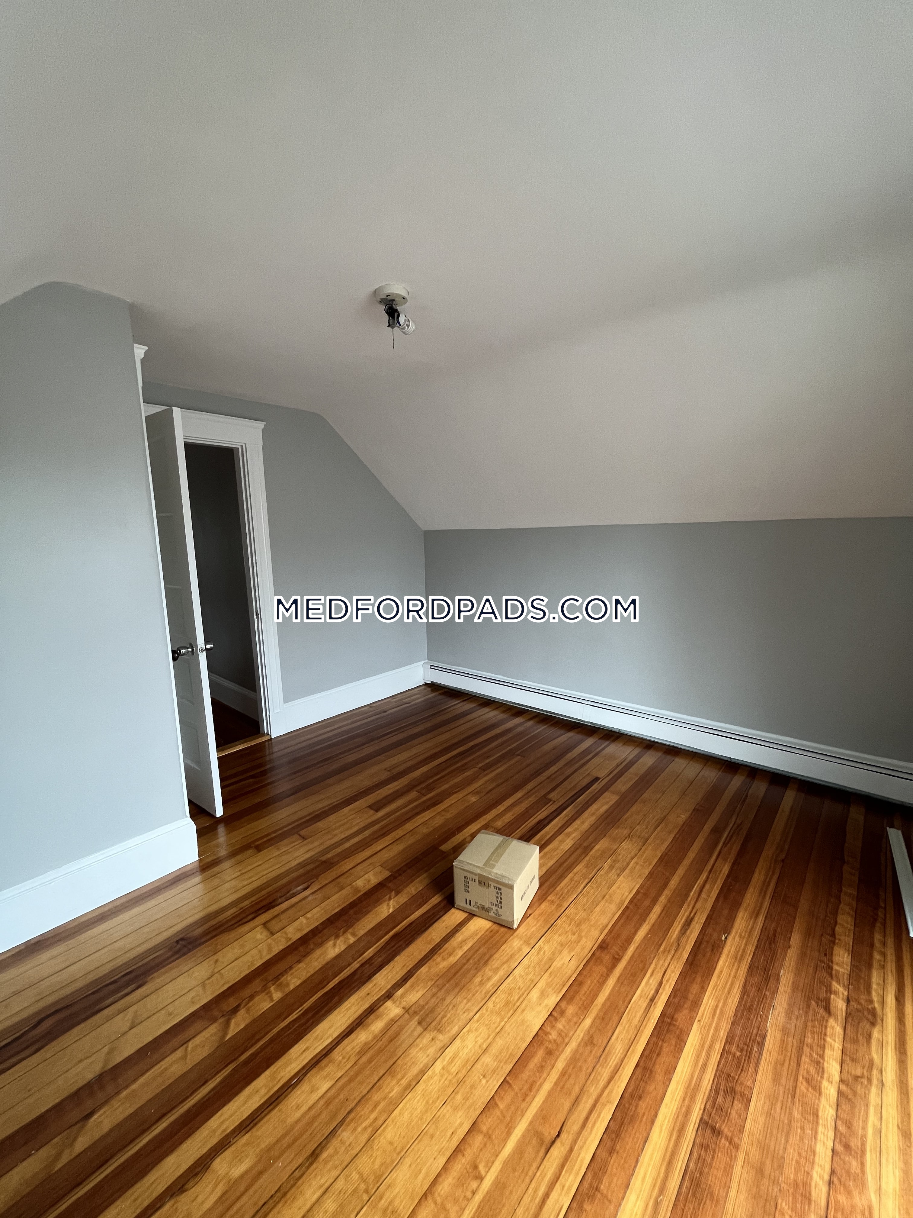 5 bed, 2 bath apartment for rent at 47 Pearl St Unit 1, Tufts University — photo 28 of 29