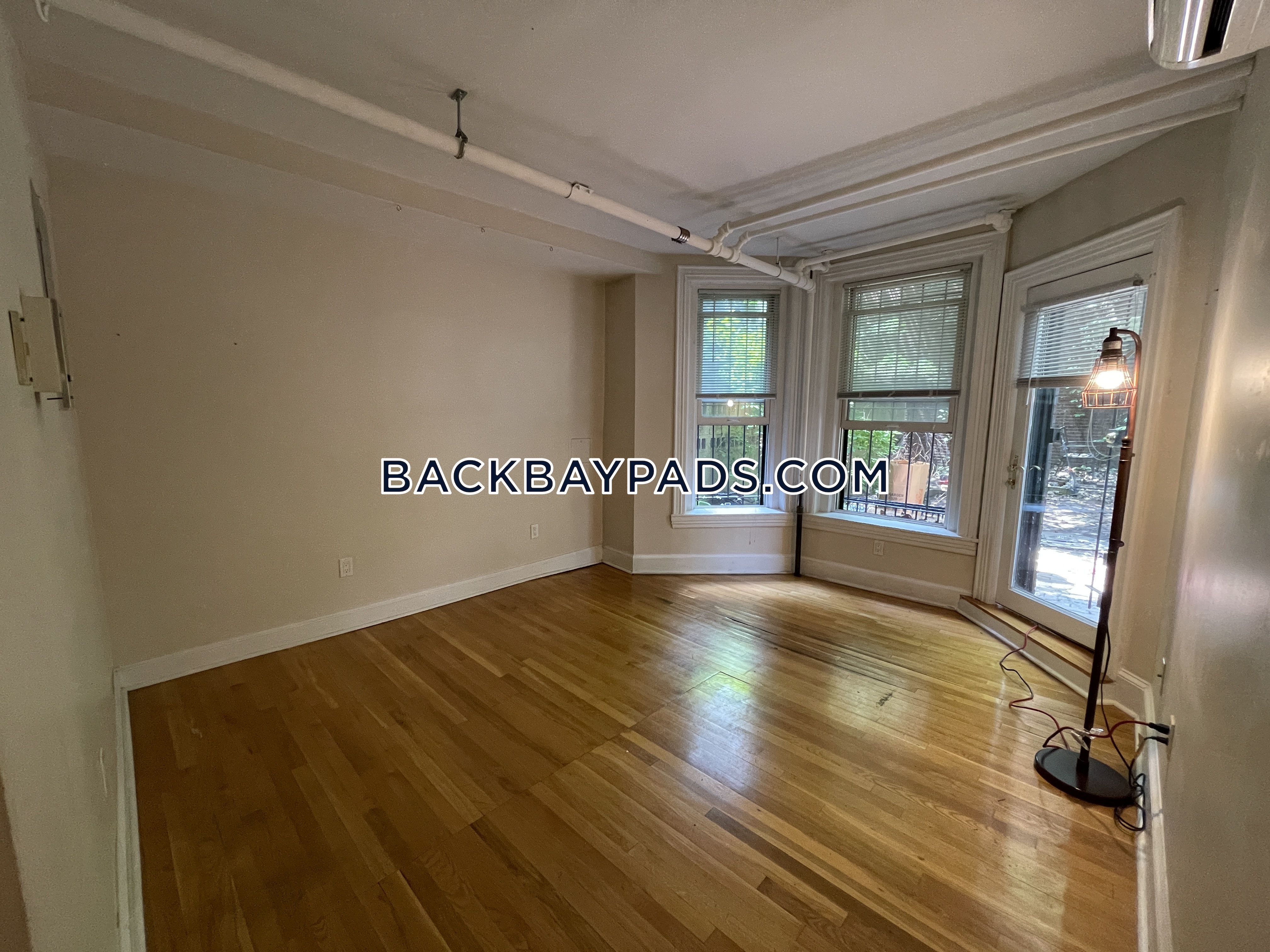 1.5 bed, 1 bath apartment for rent at 7 Hereford St Unit 1, Back Bay — photo 10 of 24