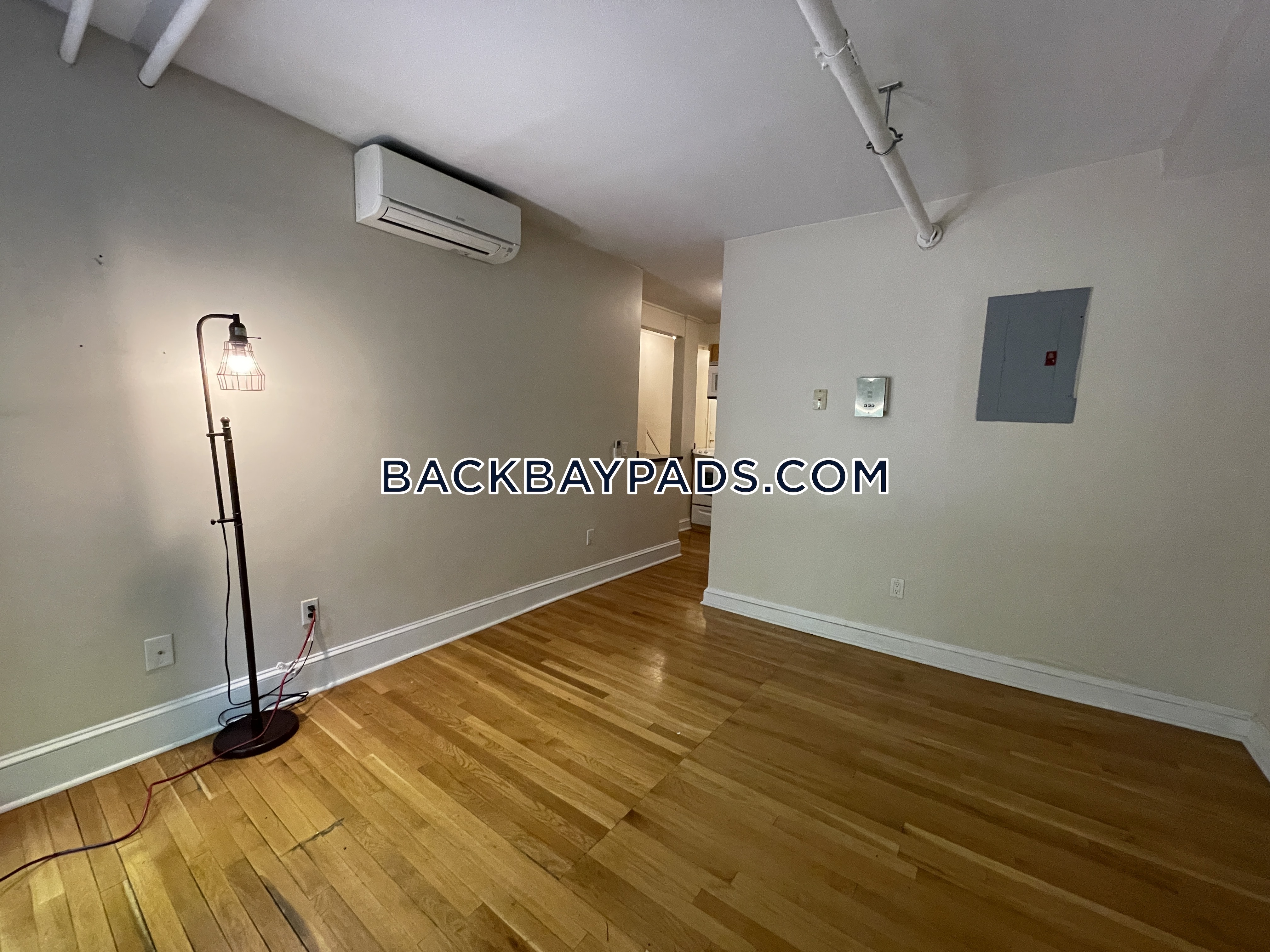 1.5 bed, 1 bath apartment for rent at 7 Hereford St Unit 1, Back Bay — photo 16 of 24