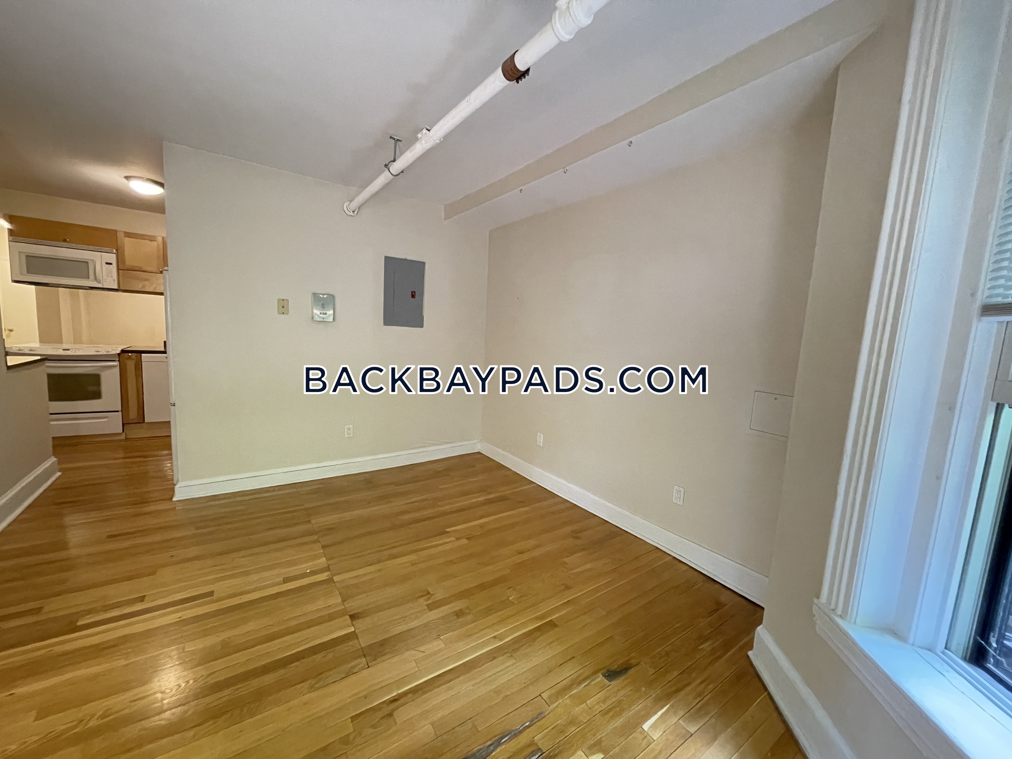 1.5 bed, 1 bath apartment for rent at 7 Hereford St Unit 1, Back Bay — photo 17 of 24