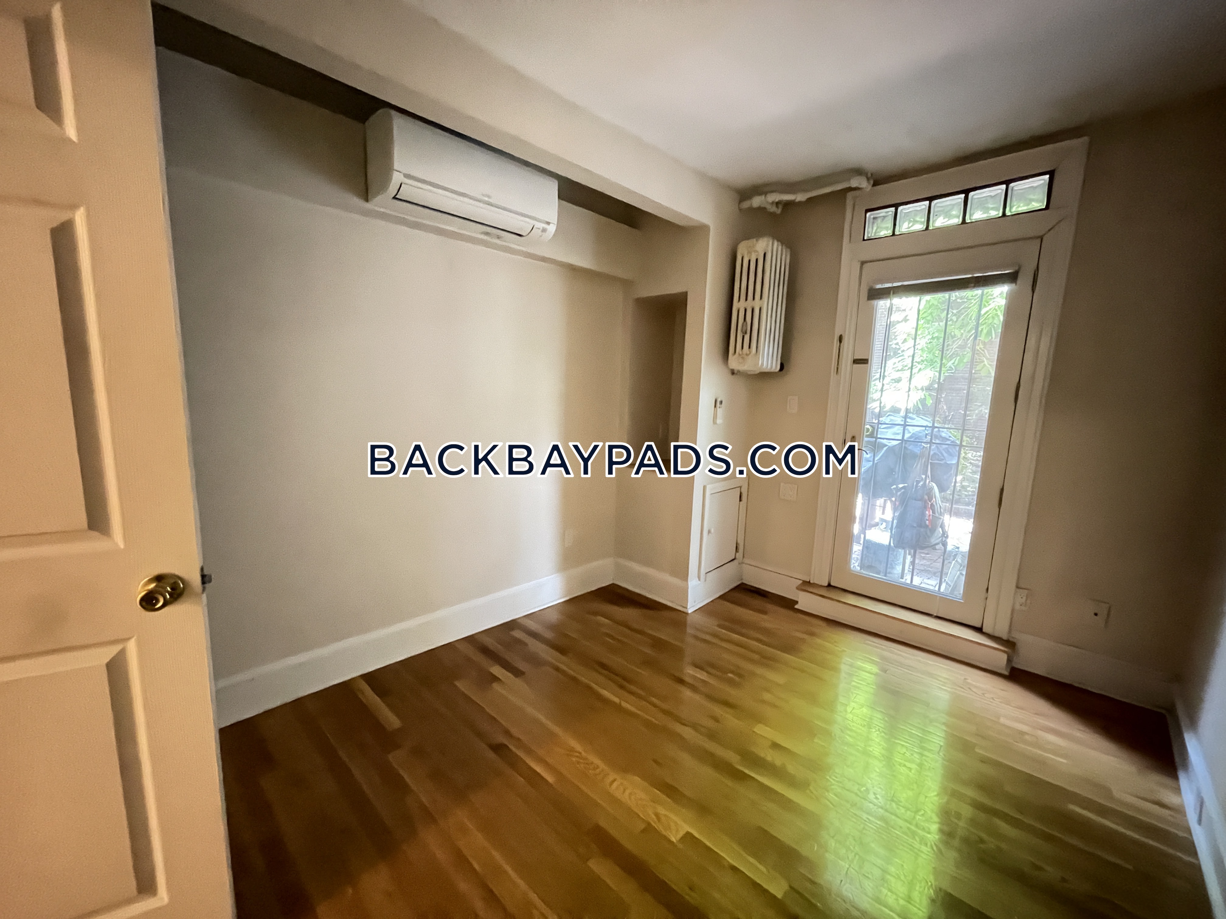 1.5 bed, 1 bath apartment for rent at 7 Hereford St Unit 1, Back Bay — photo 11 of 24