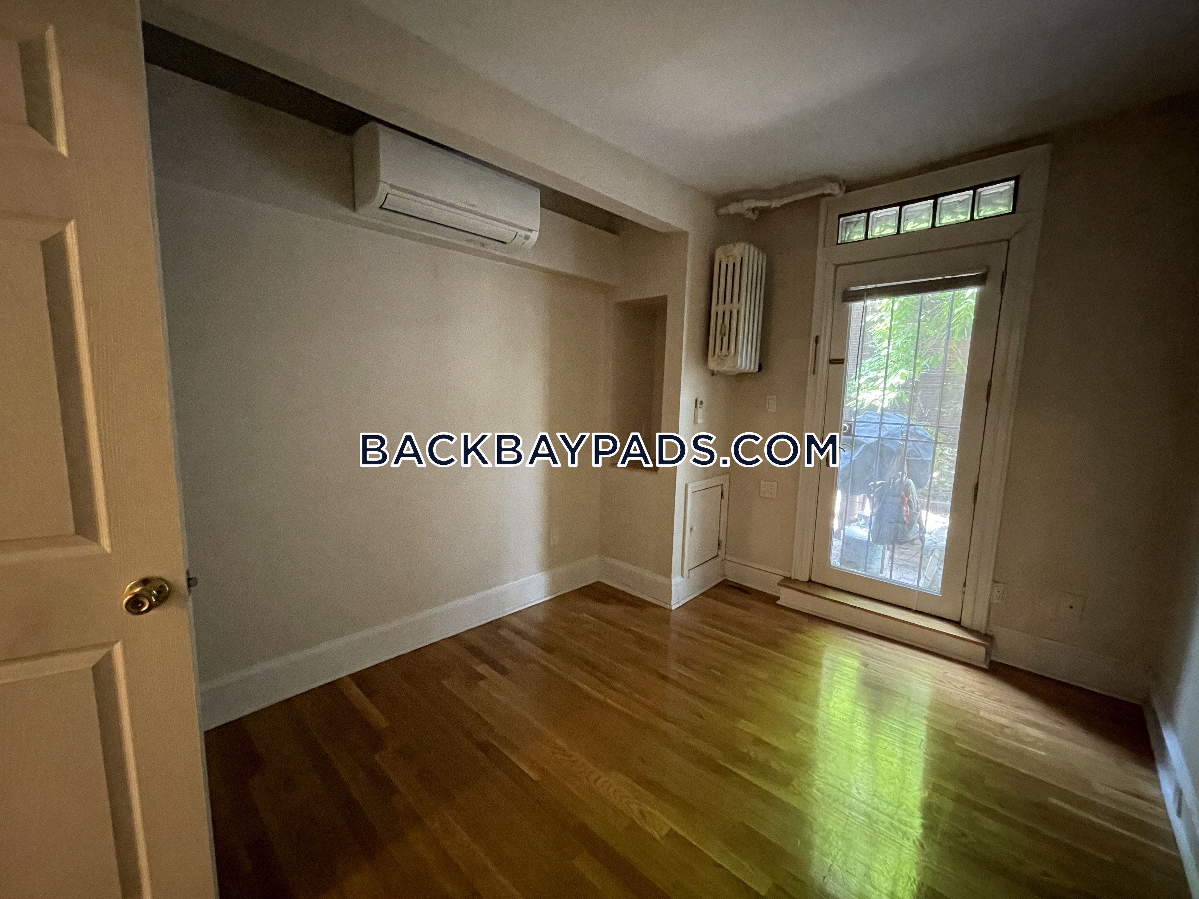 1.5 bed, 1 bath apartment for rent at 7 Hereford St Unit 1, Back Bay — photo 4 of 24
