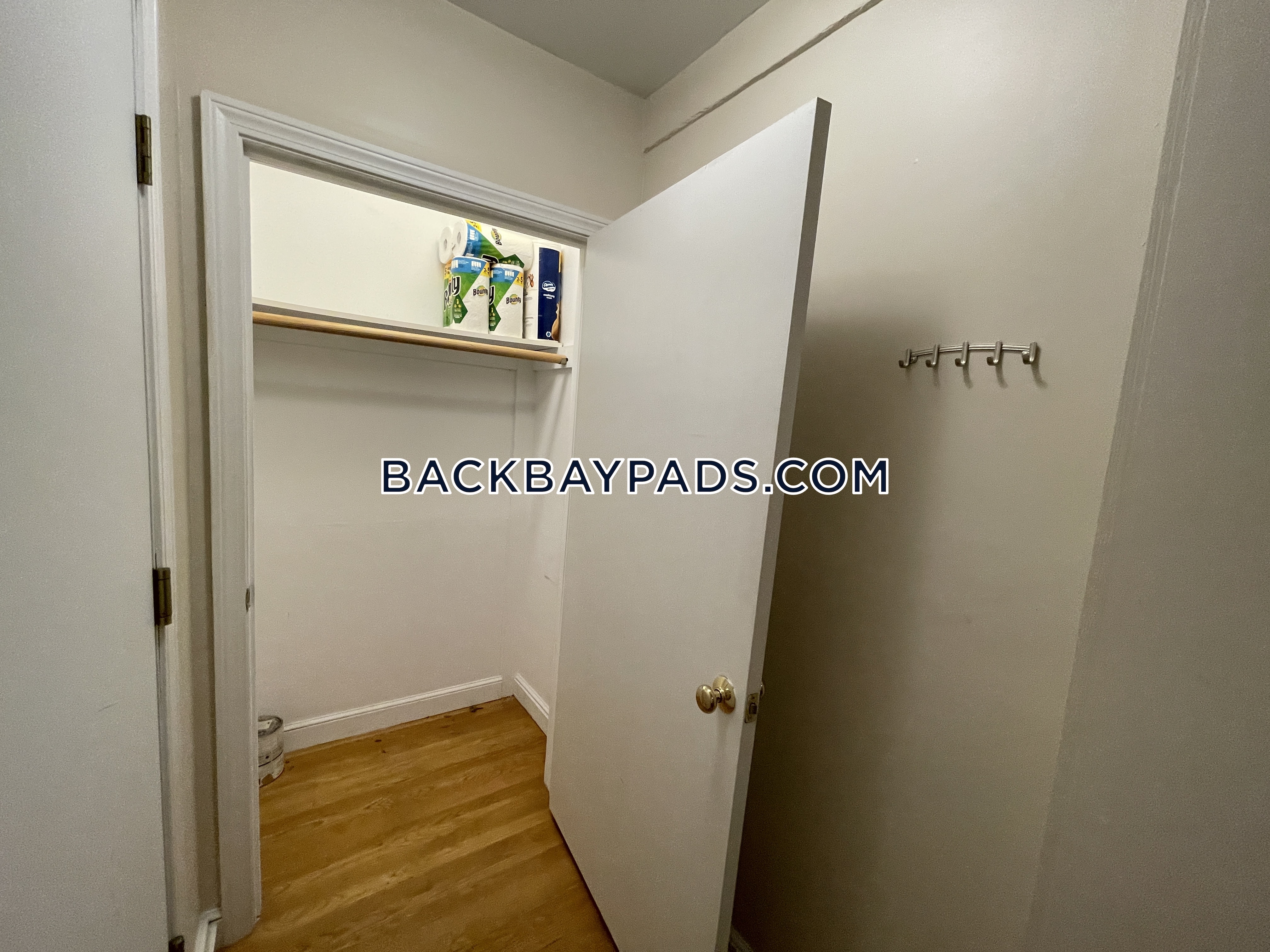 1.5 bed, 1 bath apartment for rent at 7 Hereford St Unit 1, Back Bay — photo 13 of 24