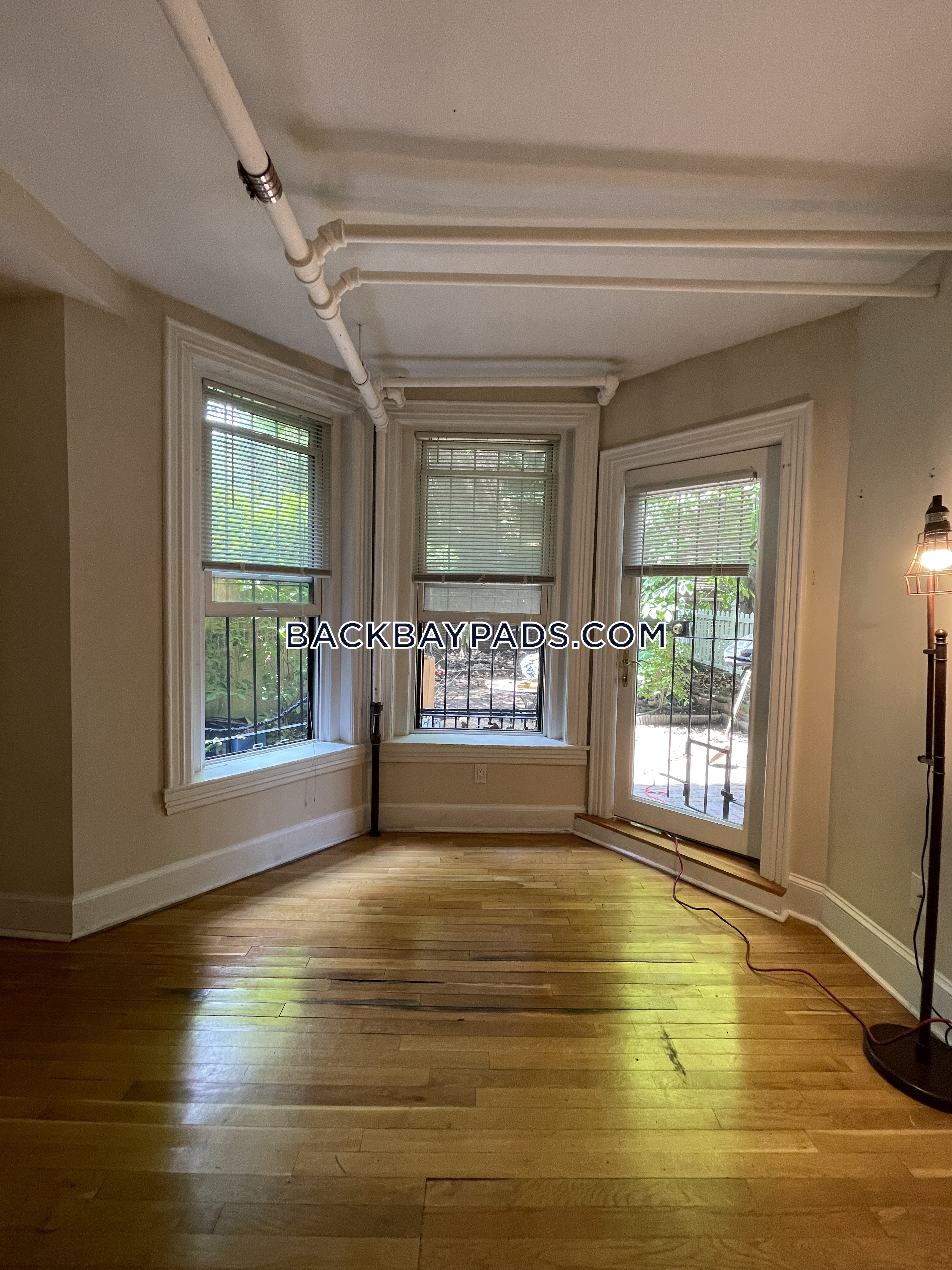 1.5 bed, 1 bath apartment for rent at 7 Hereford St Unit 1, Back Bay — photo 9 of 24