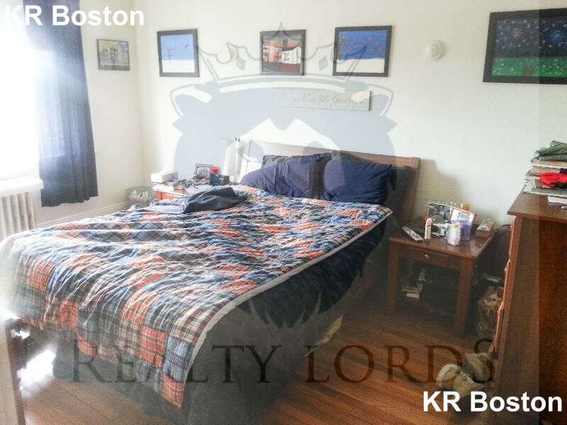 2 bed, 1 bath apartment for rent at 1687 Commonwealth Ave Unit 24, Brighton — photo 6 of 7
