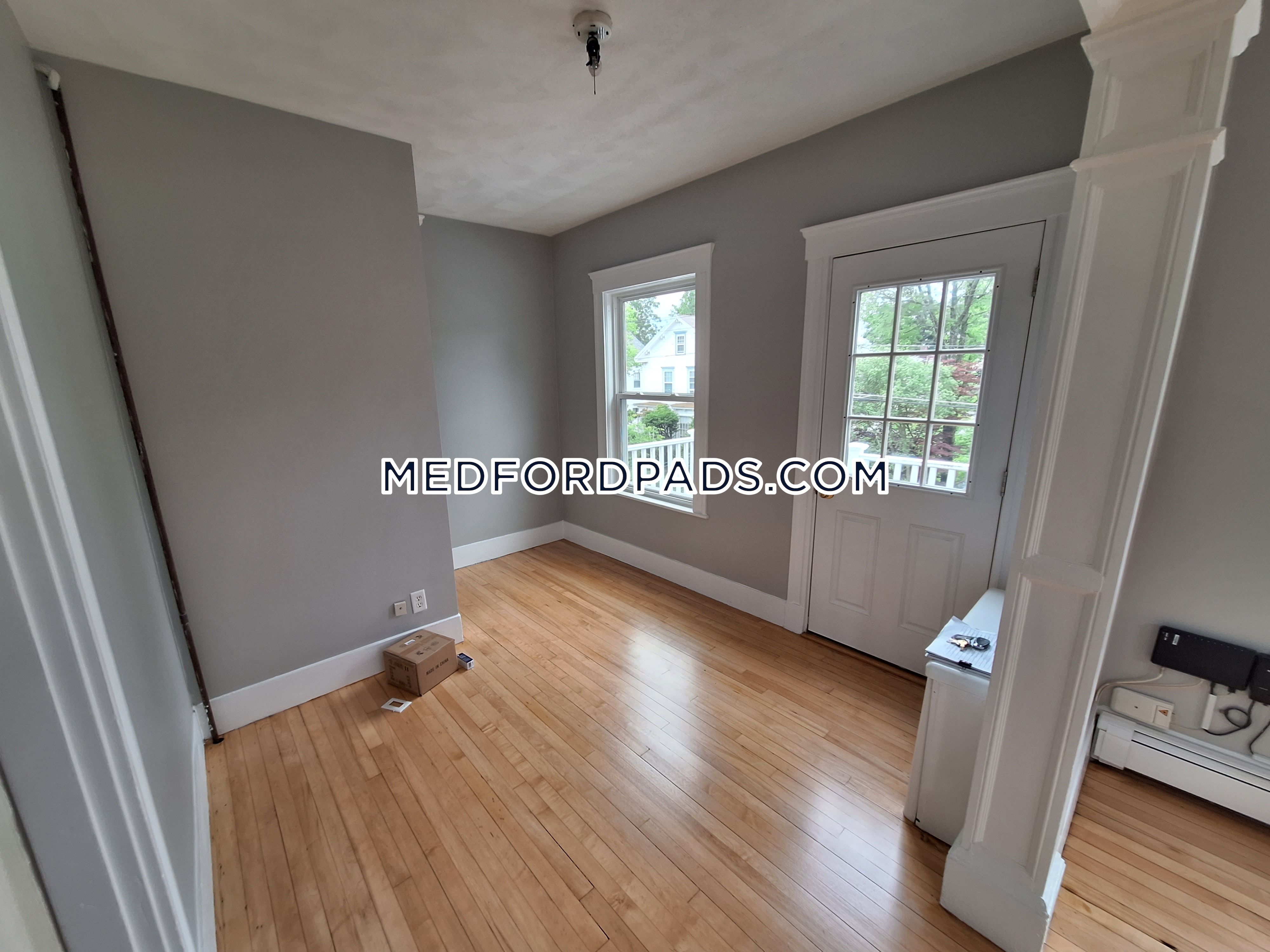 5 bed, 2 bath apartment for rent at 47 Pearl St Unit 1, Tufts University — photo 4 of 29