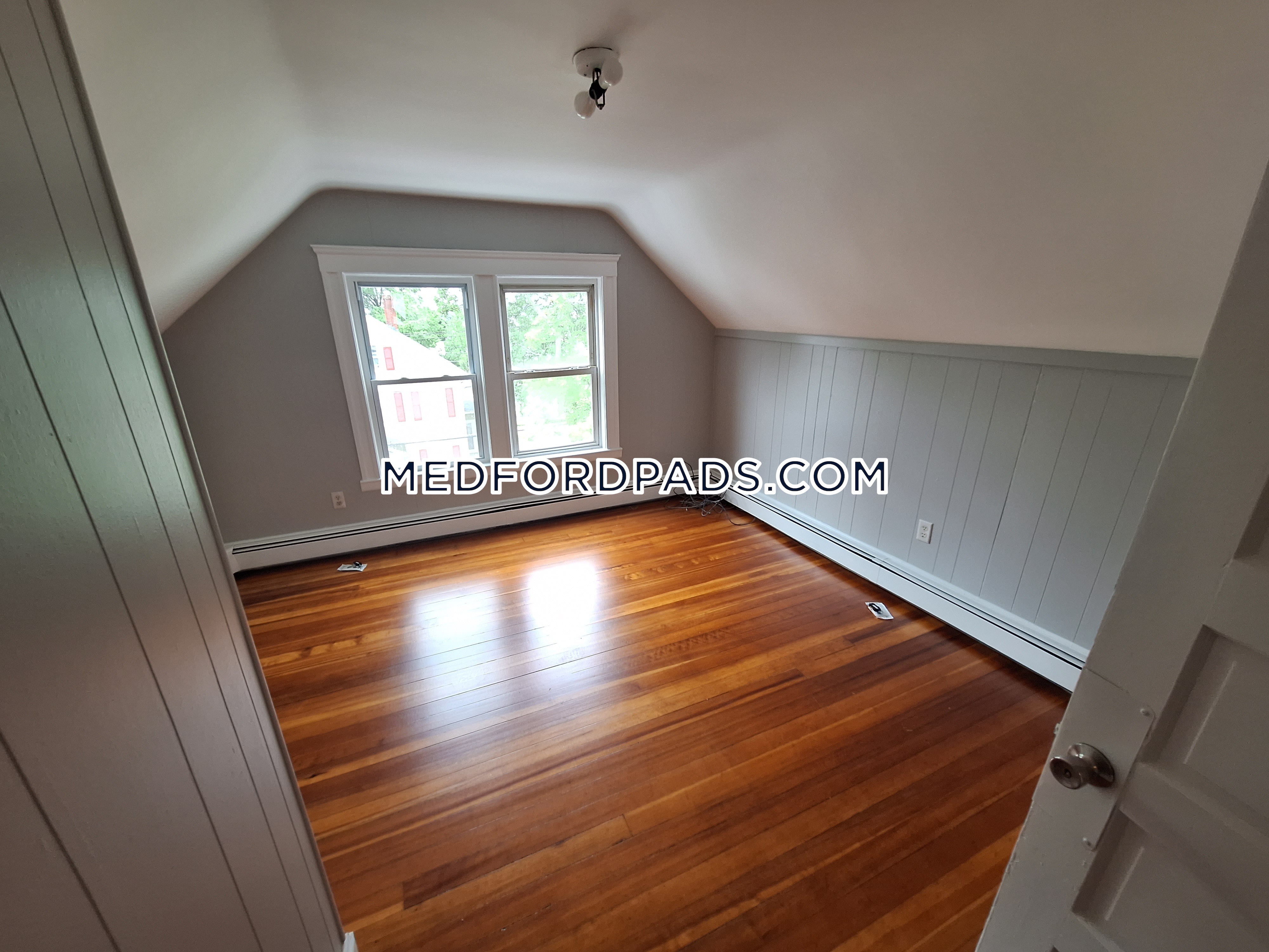 5 bed, 2 bath apartment for rent at 47 Pearl St Unit 1, Tufts University — photo 5 of 29