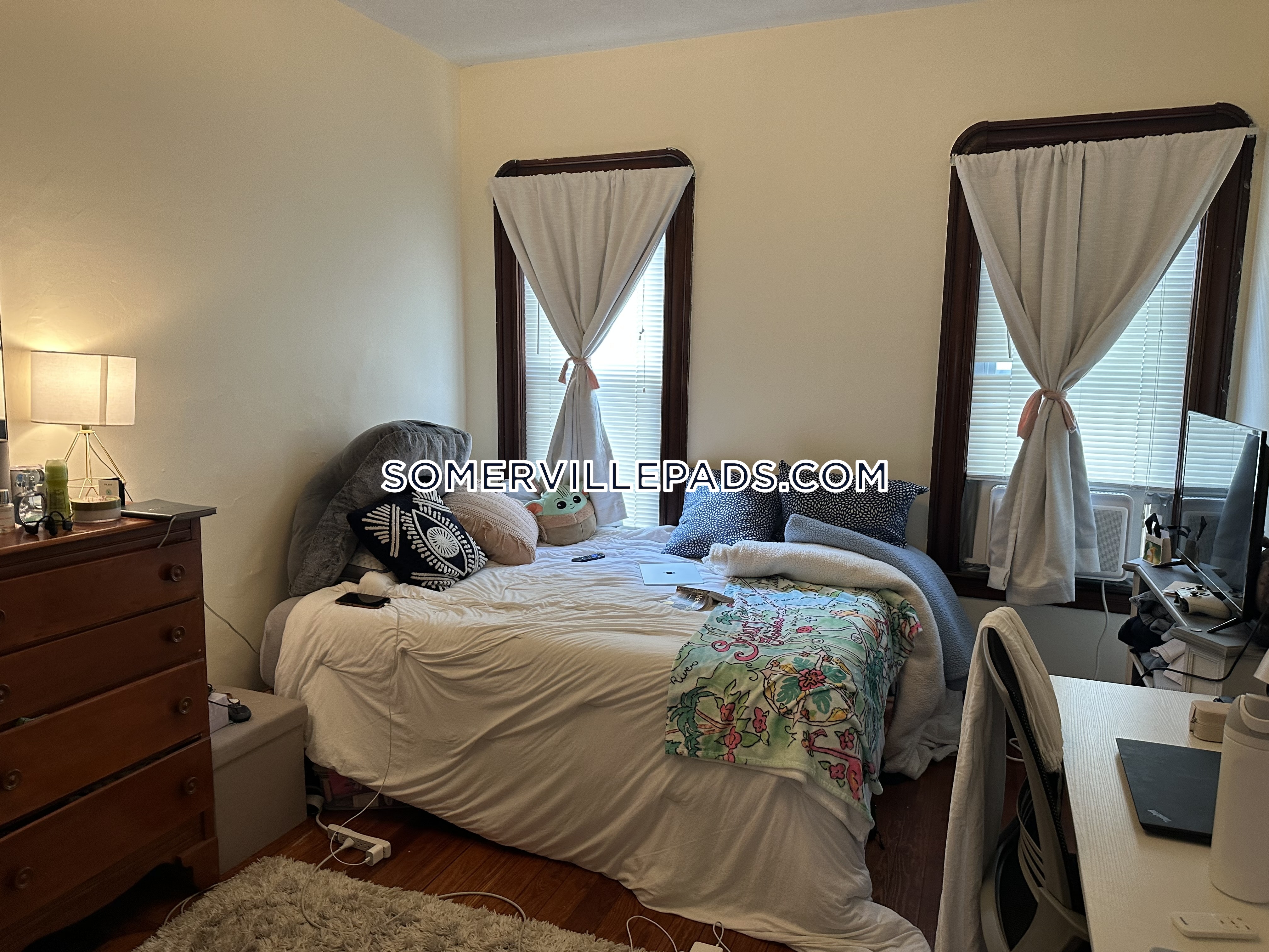 4 bed, 1 bath apartment for rent at 197 College Ave Unit 3, Davis Square — photo 20 of 22