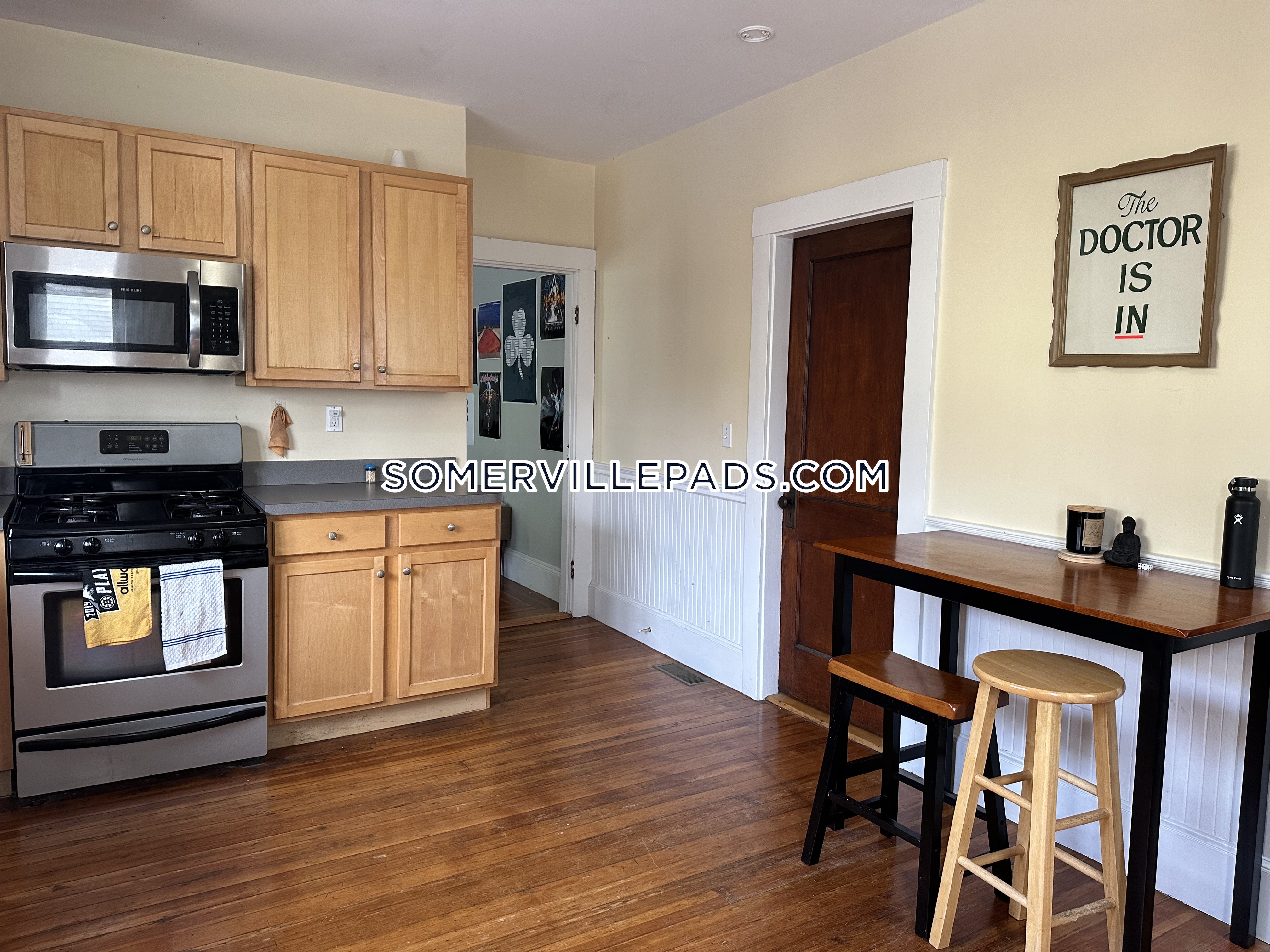 4 bed, 1 bath apartment for rent at 21 Packard Ave Unit 1, Davis Square — photo 3 of 13