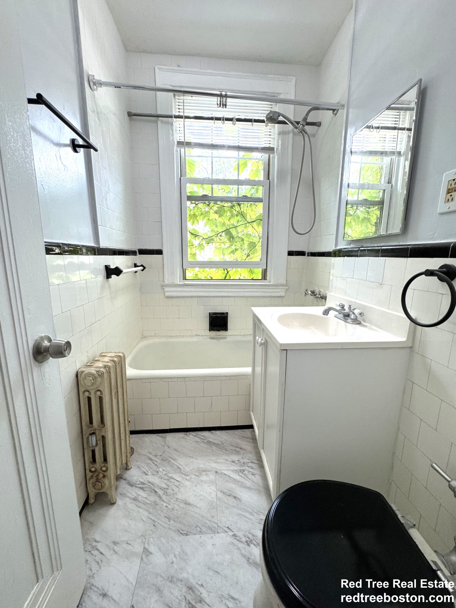 52 Strathmore Rd, Brighton