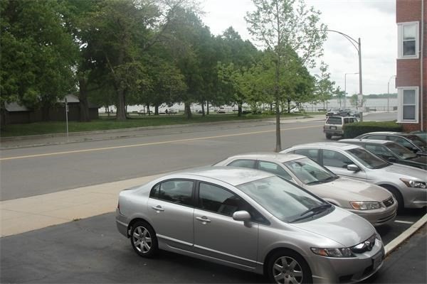 125 Farragut Rd, South Boston