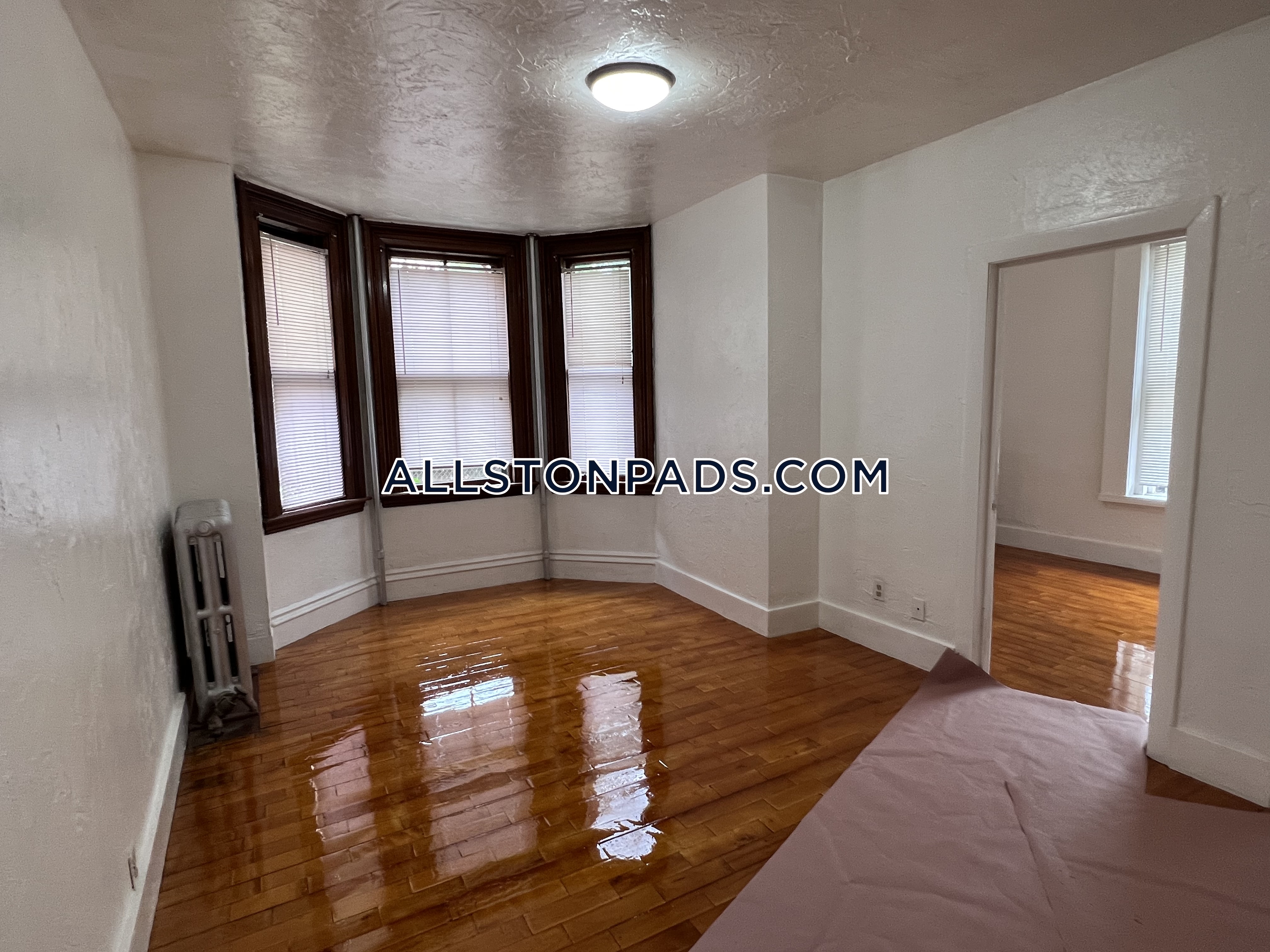 3 bed, 1 bath apartment for rent at 4 Adella Pl Unit U1, Allston — photo 5 of 15