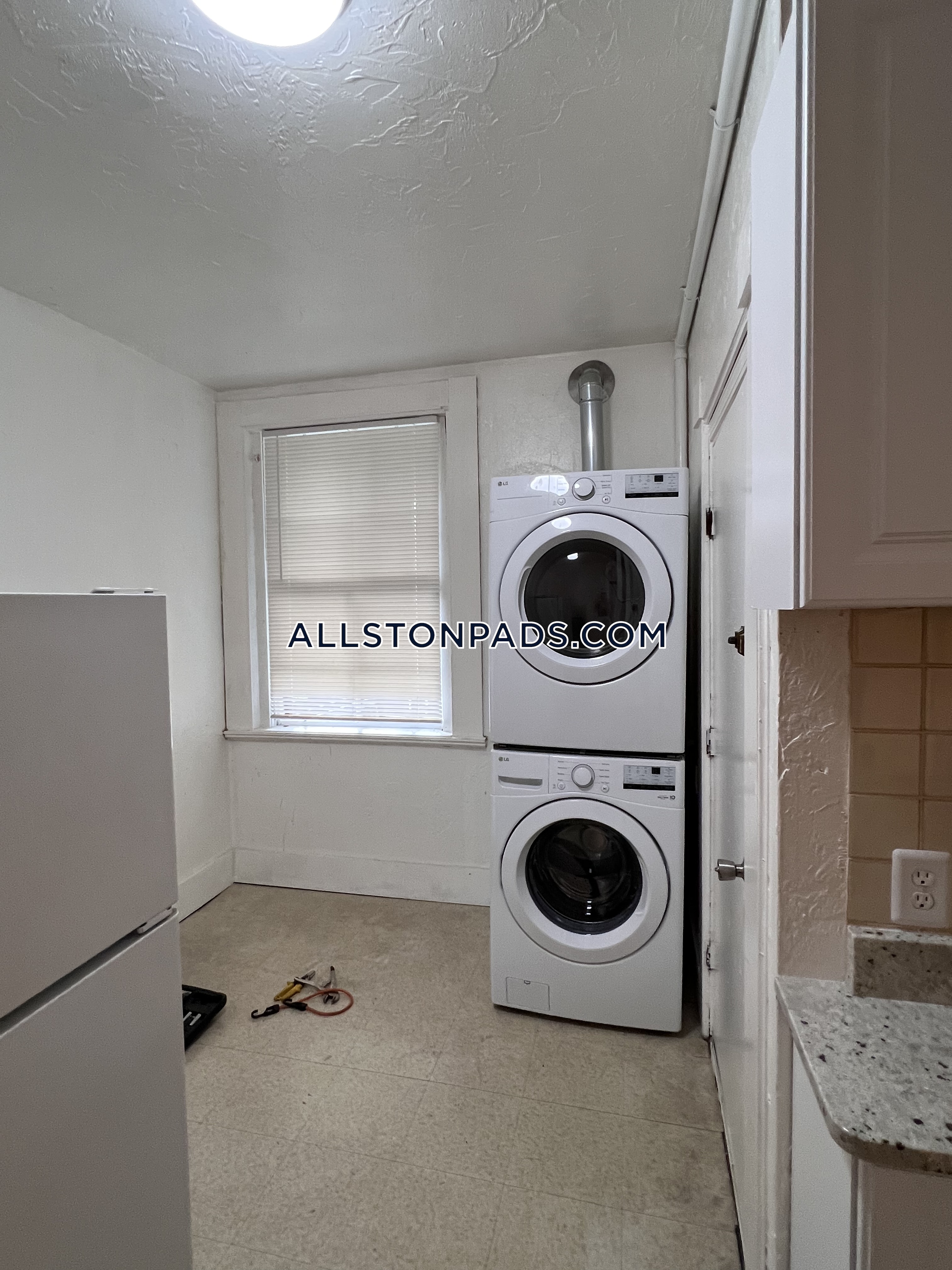 3 bed, 1 bath apartment for rent at 4 Adella Pl Unit U1, Allston