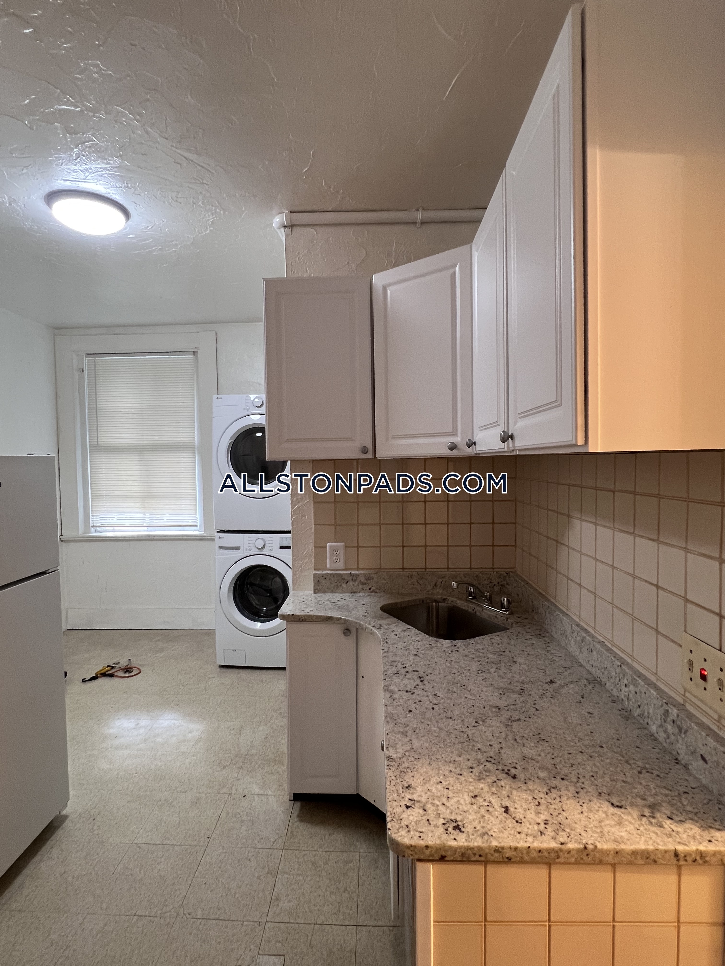 3 bed, 1 bath apartment for rent at 4 Adella Pl Unit U1, Allston — photo 2 of 15