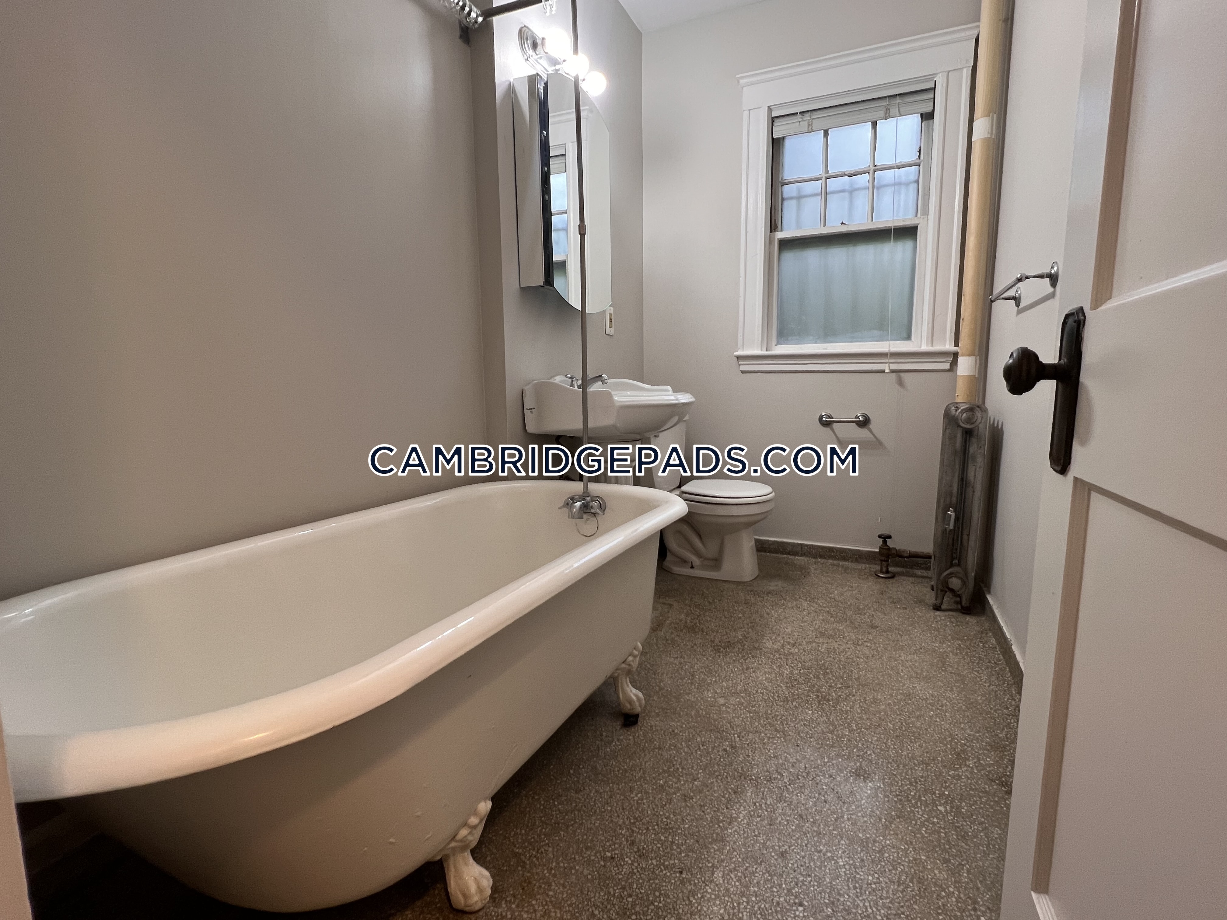 2 bed, 1 bath apartment for rent at 13 Story St Unit U8, Harvard Square — photo 8 of 8